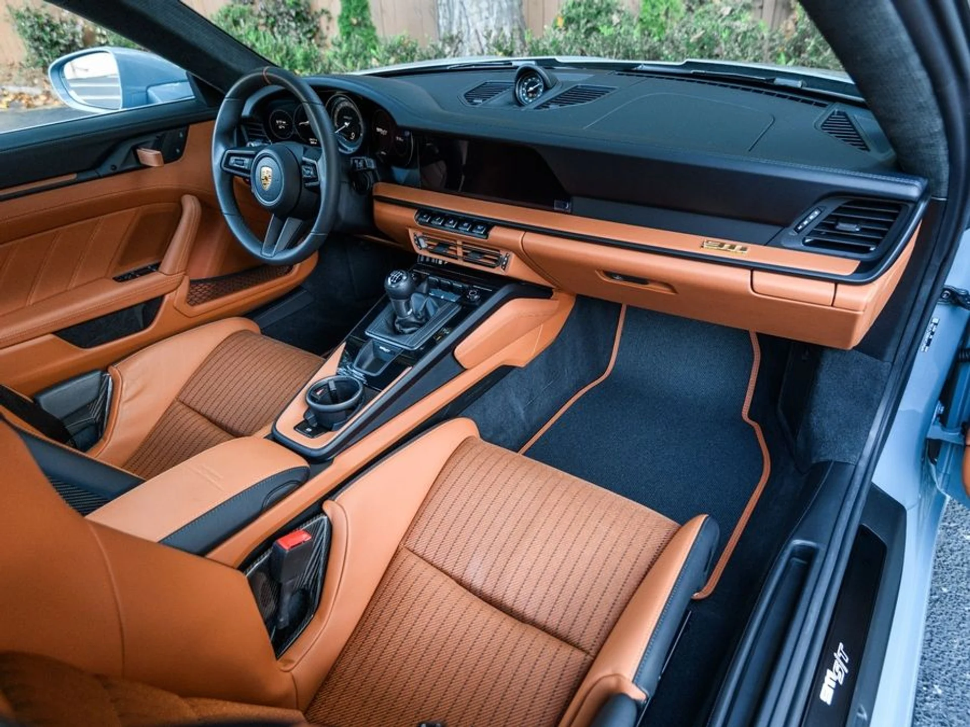 mph014_387034857_b3376c03_1fab_4aaa_989e_c05435e7624f_f4564311a5