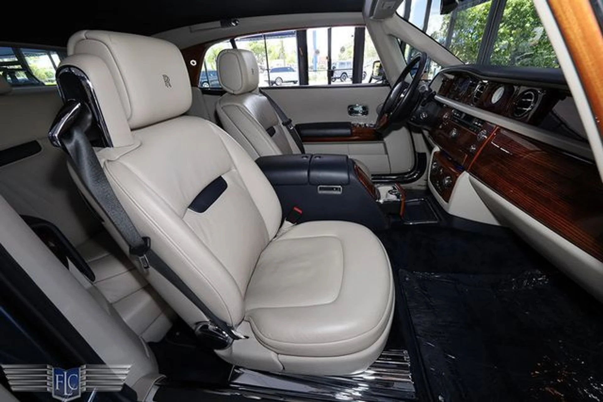 mph014_3872420103_used_2009_rolls_royce_phantom_coupe_2drcoupe_6305_23064698_19_640_b806d5081a