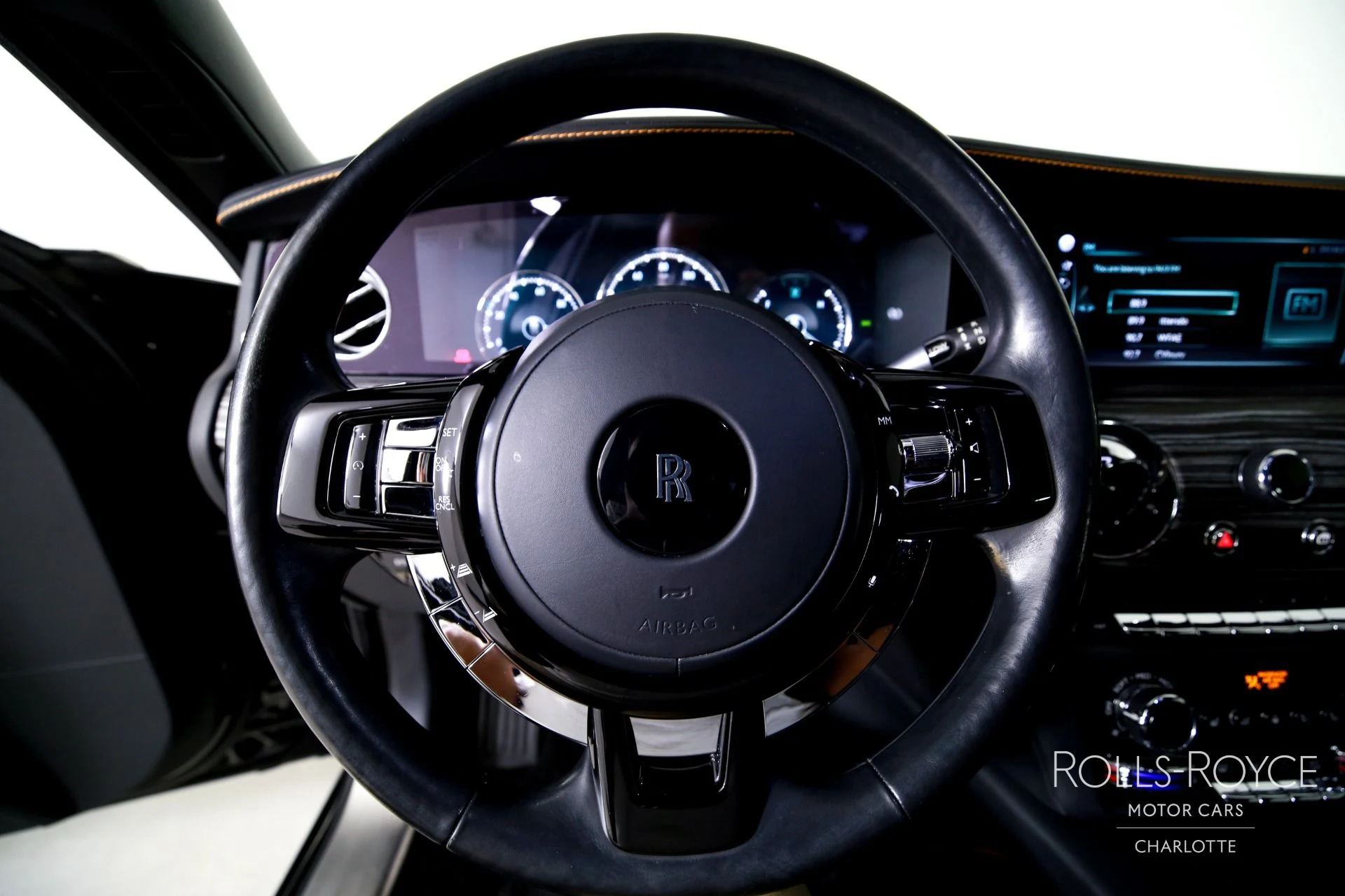 mph014_3874607865_Used_2021_Rolls_Royce_Ghost_1760810069_dd8d0bc7fc