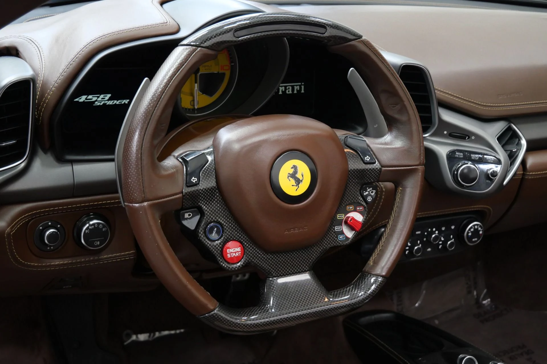 mph014_3877574204_Used_2013_Ferrari_458_Spider_1758308193_65b31aa06c