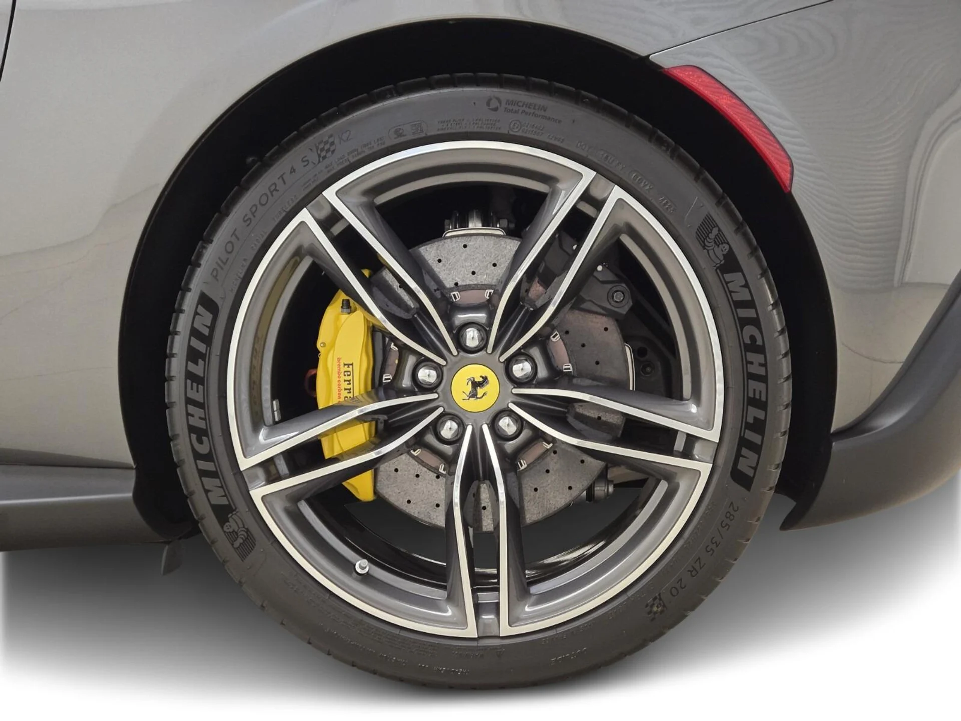 mph014_3881967311_Used_2024_Ferrari_Roma_1770706214_cd9a360c96