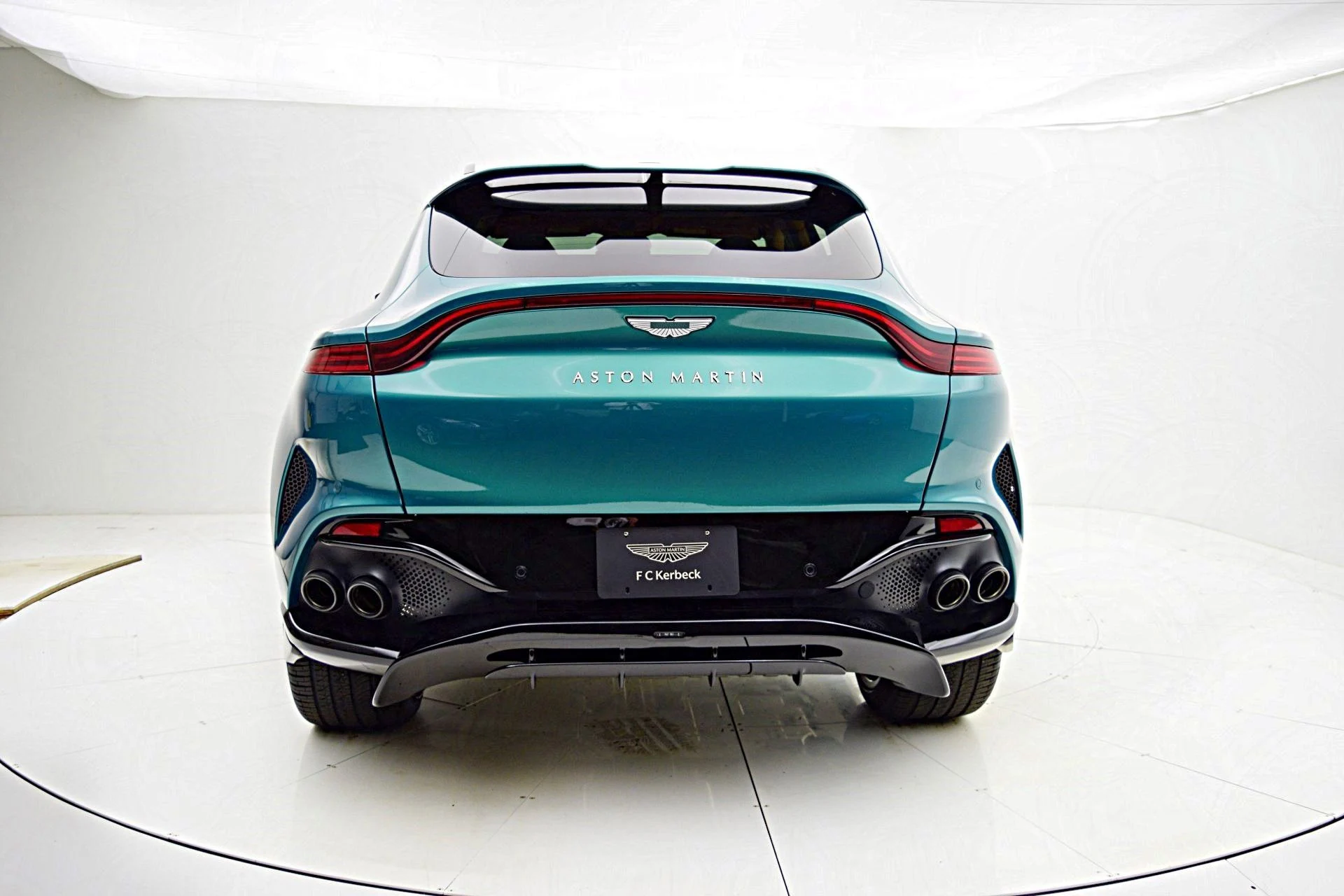 mph014_3883108881_New_2025_Aston_Martin_DBX_707_678f8b3e2e