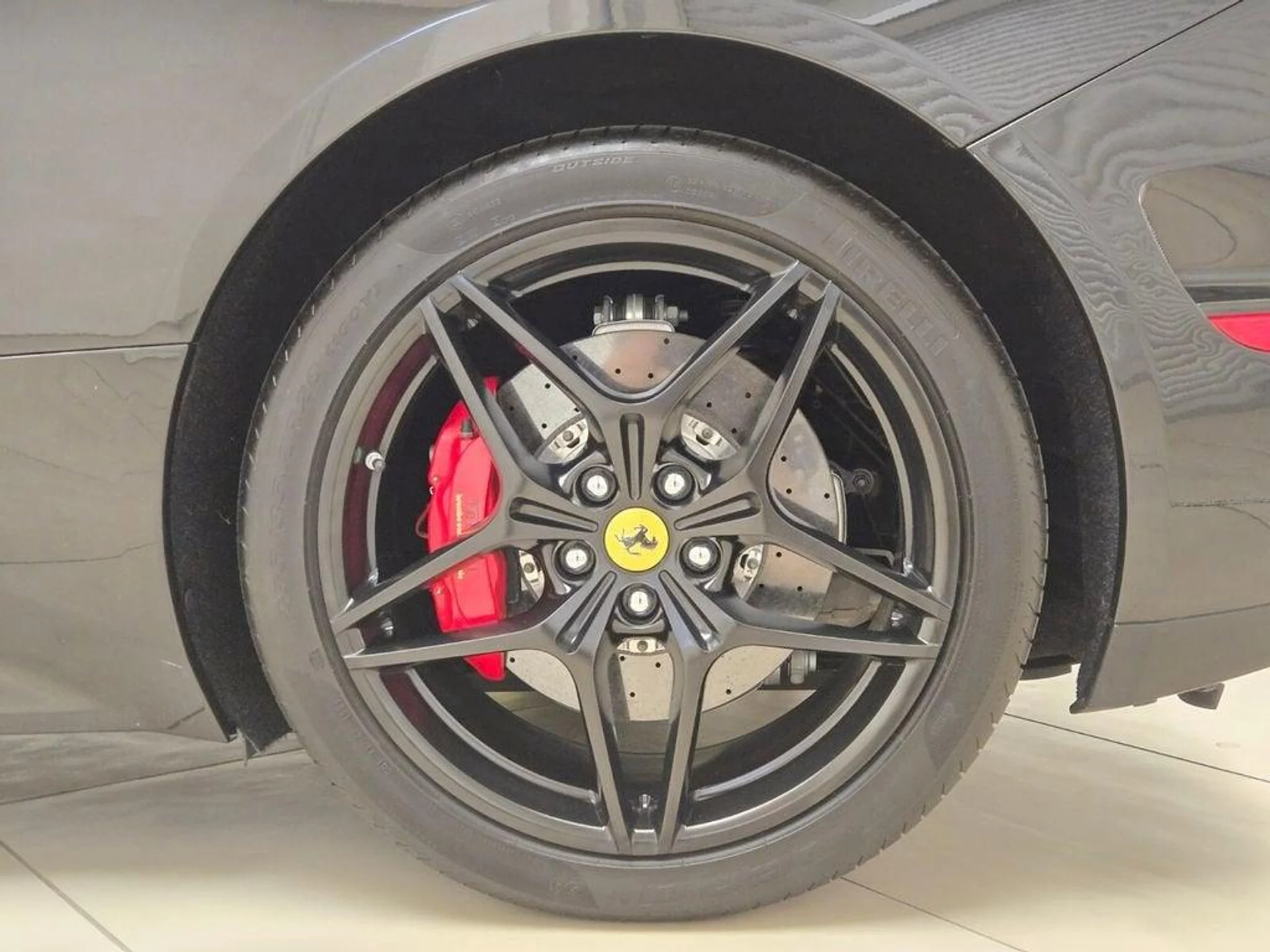 mph014_3892333710_Used_2015_Ferrari_California_T_1776503257_6415c545fe