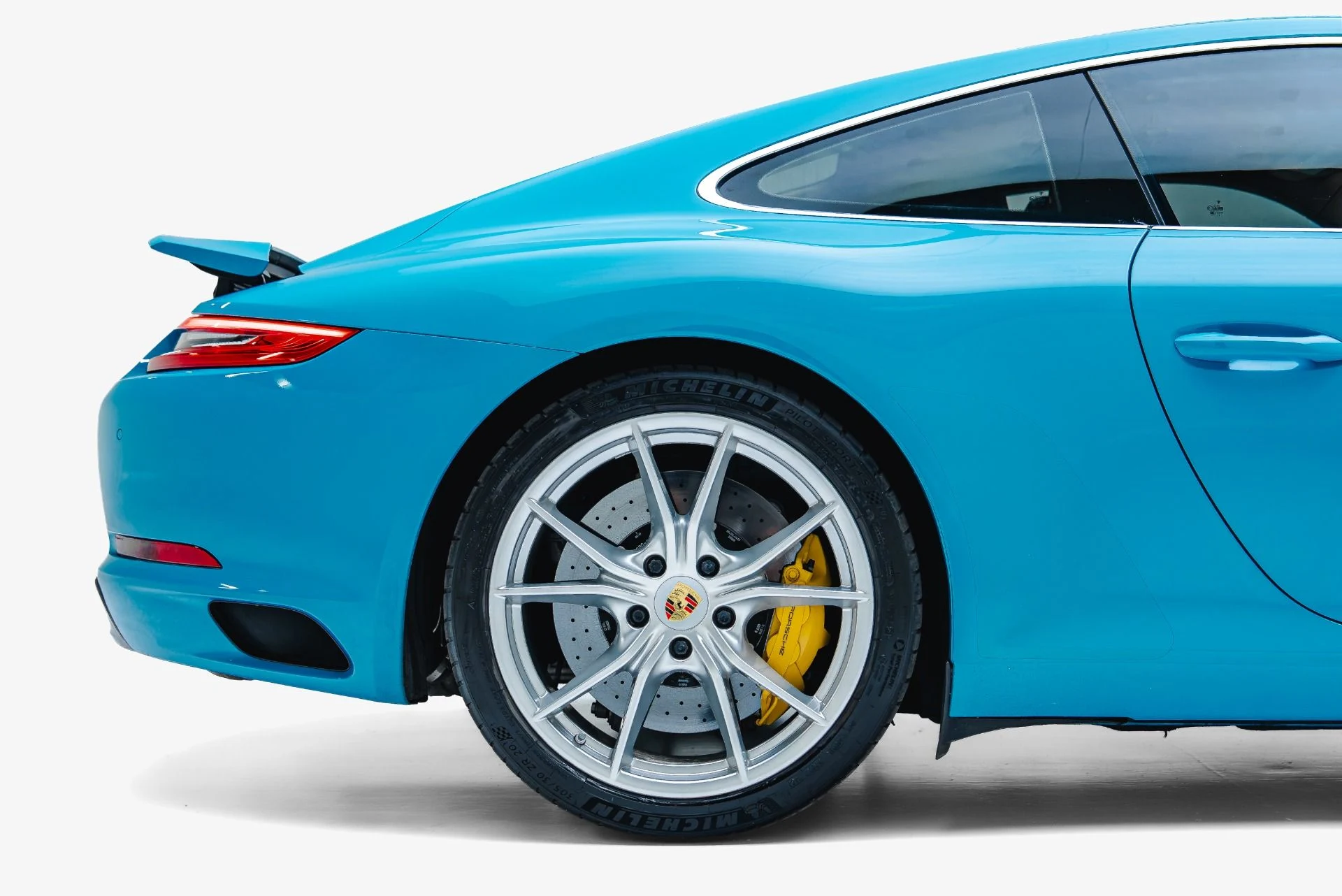 mph014_3897533874_Used_2017_Porsche_911_Carrera_1792513081_32dccb34a4