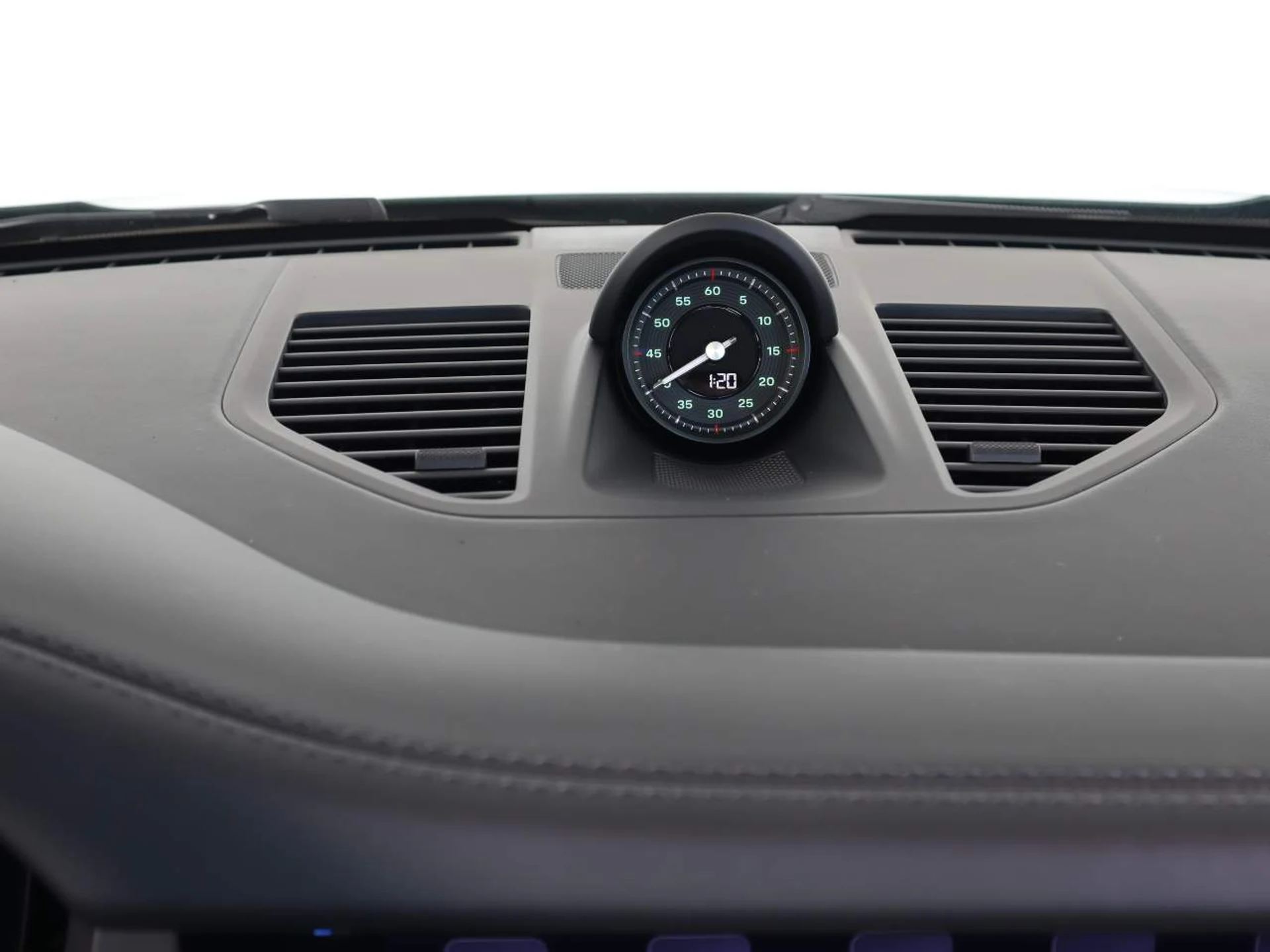 mph014_389935711_f2476c0a82b1c0516b5451c879316c37_adc327cf84