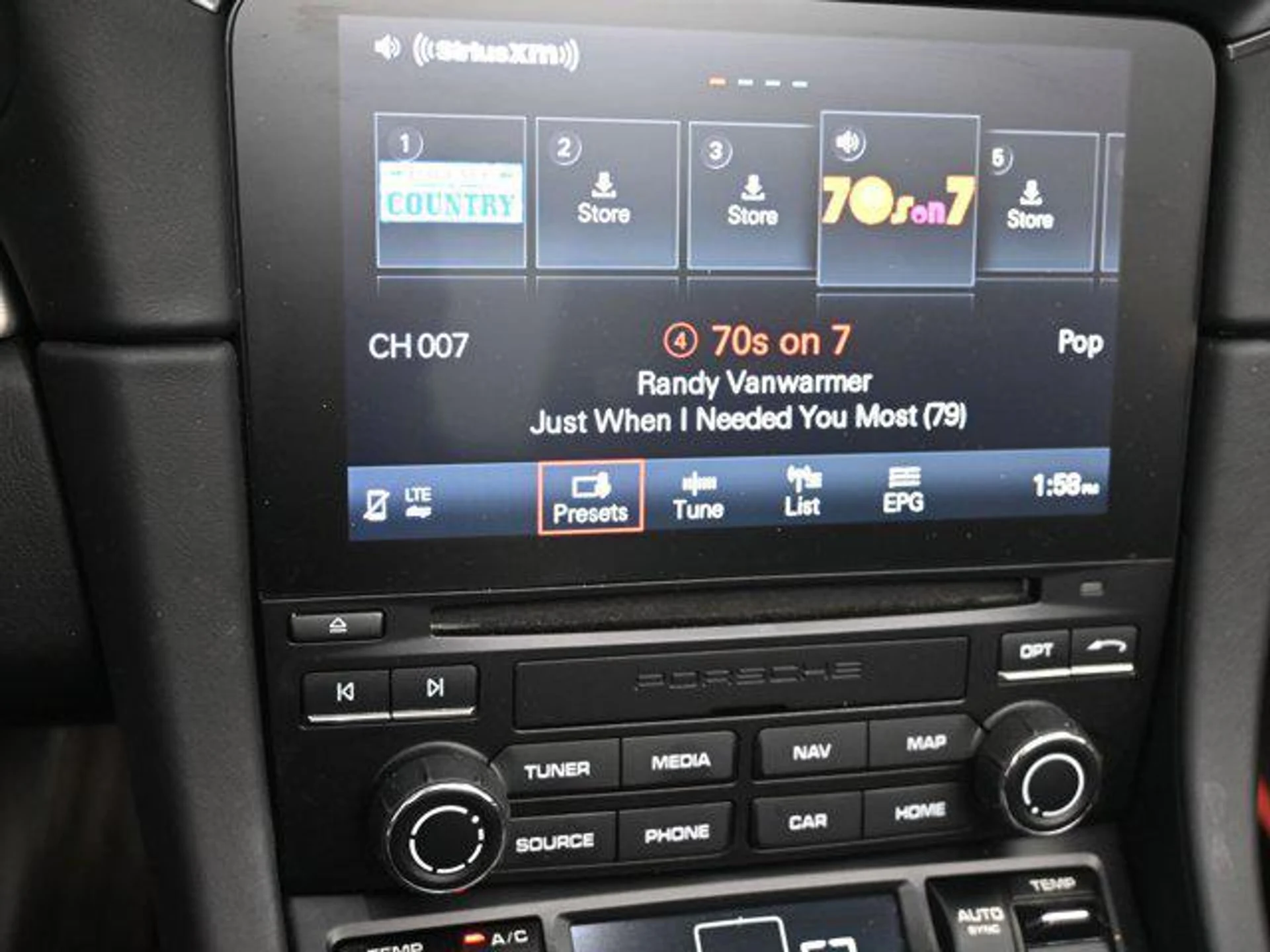 mph014_3900200671_BQ_6h_Wb_IL_Rbk_NC_Zsd8u7_P9n_TBV_70_61009efd04