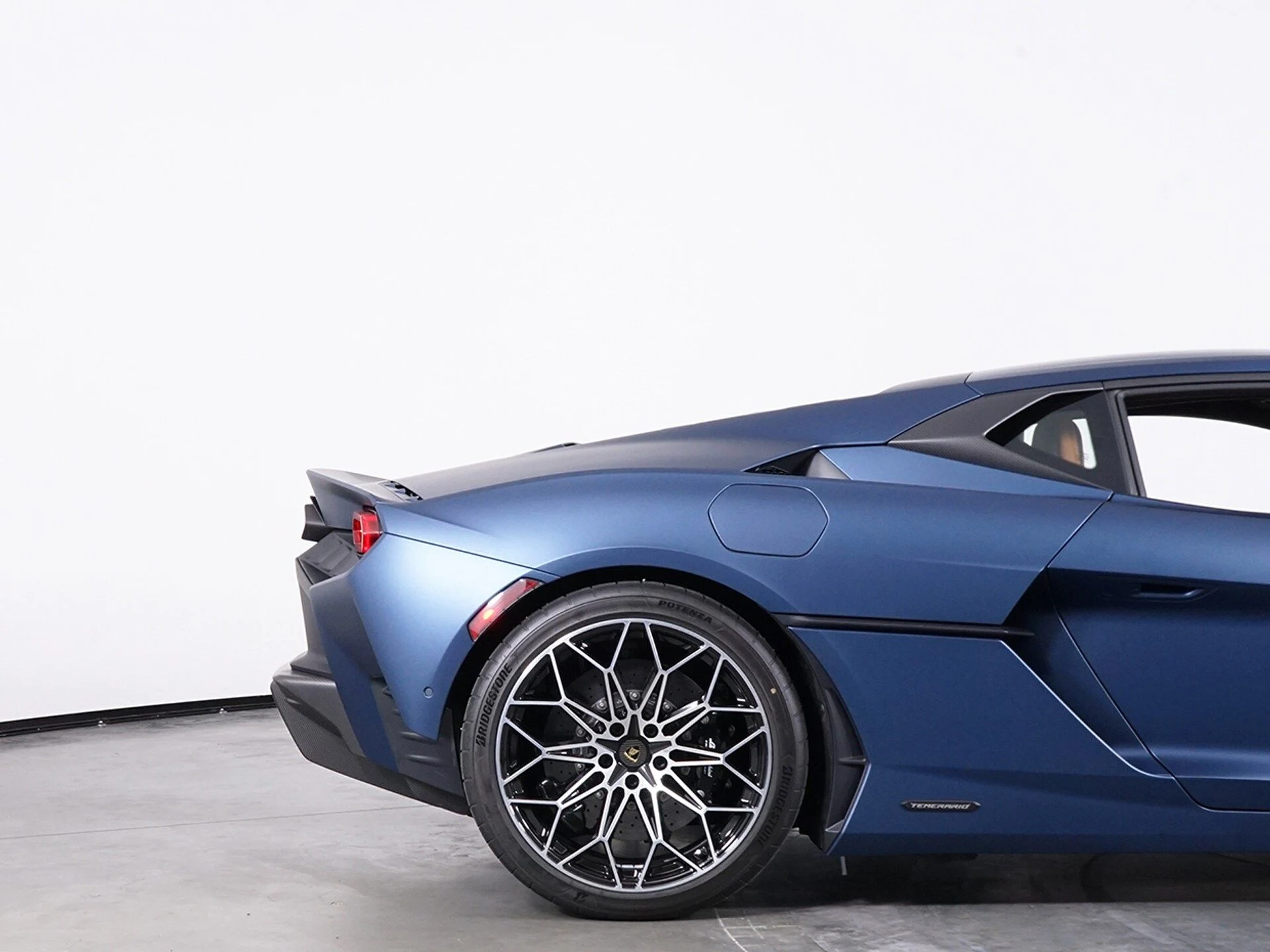 mph014_3900426561_4d3aa06eb378440e968949a42a25991f_e3ab3ec167