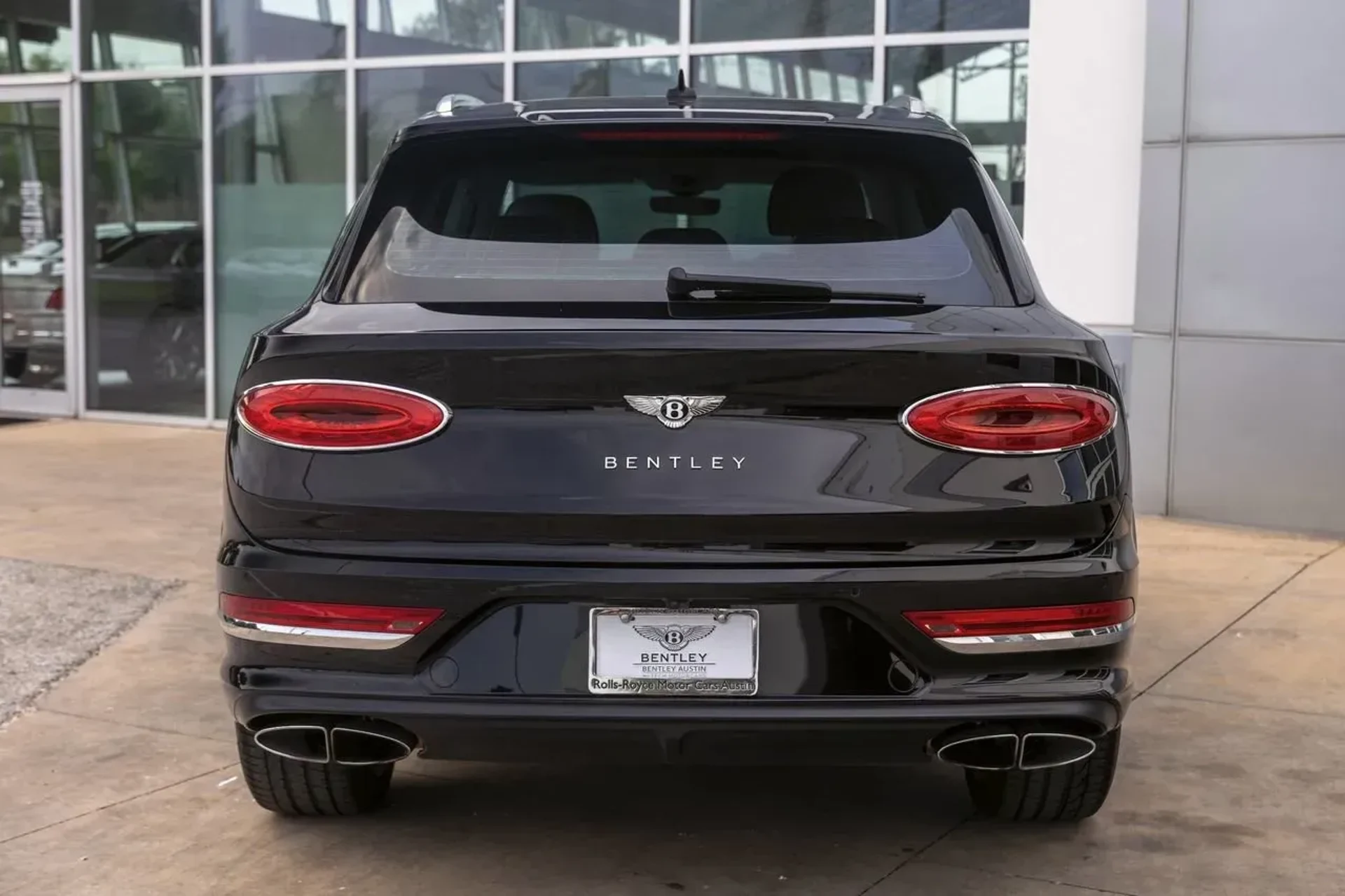 mph014_3903536885_26ba04582d4040598c533d401930e7cc_d88a979849