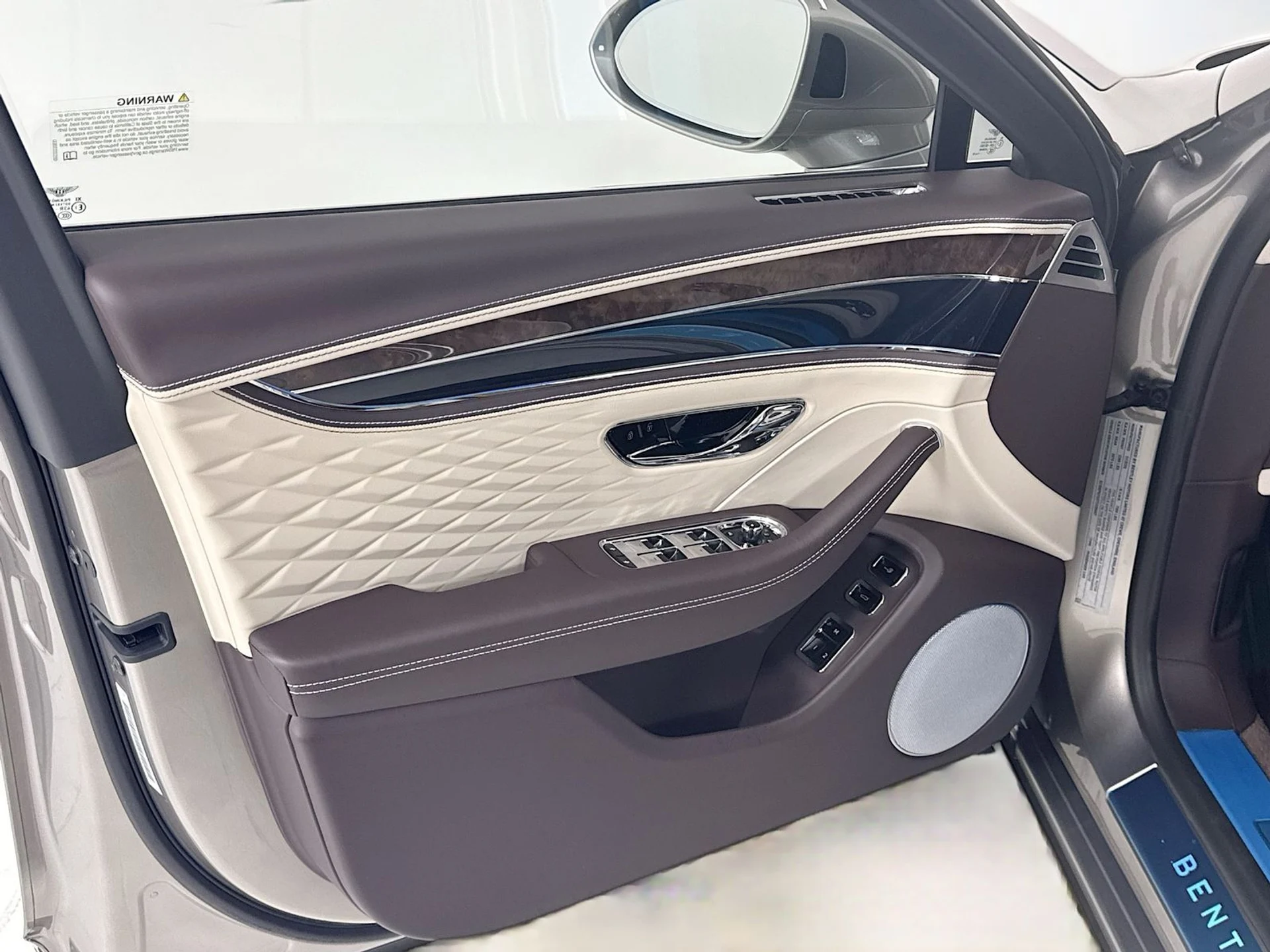 mph014_3915550917_dd5e863dfa199e9d4aa0143c3819f87dx_f684fec135