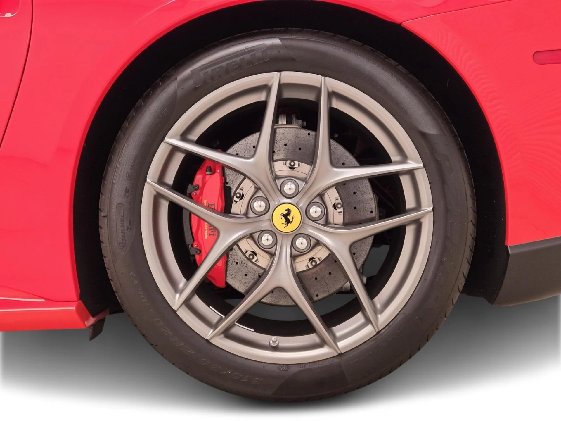 mph014_392109992_Used_2014_Ferrari_F12_Berlinetta_1756190324_3d46617b51