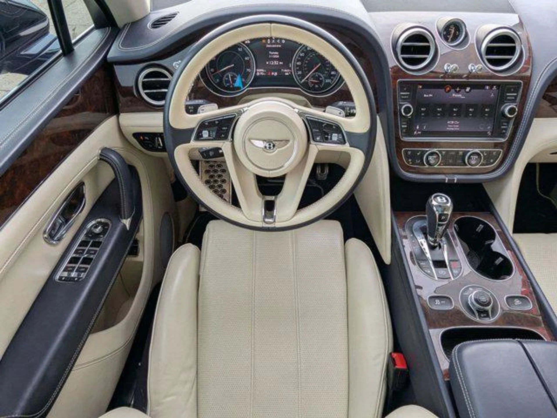 mph014_392125535_rq_R_Aqnpo_O30s_PF_Dy5c_T_Lc_S6_Es_QI_1b742542bf