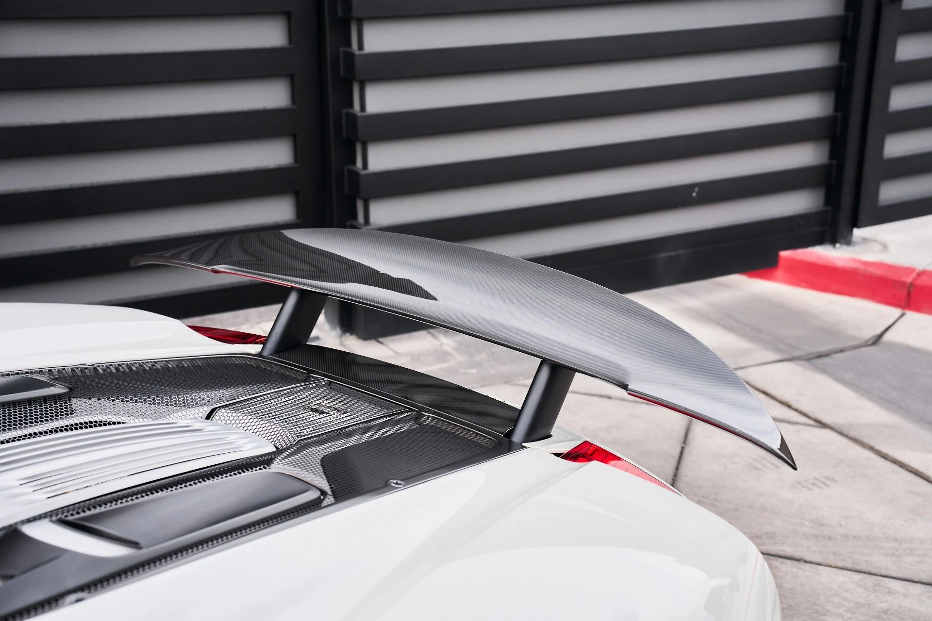 mph014_3928999903_Used_2015_Porsche_918_Spyder_w_Weissach_Package_1764874366_d59022124b