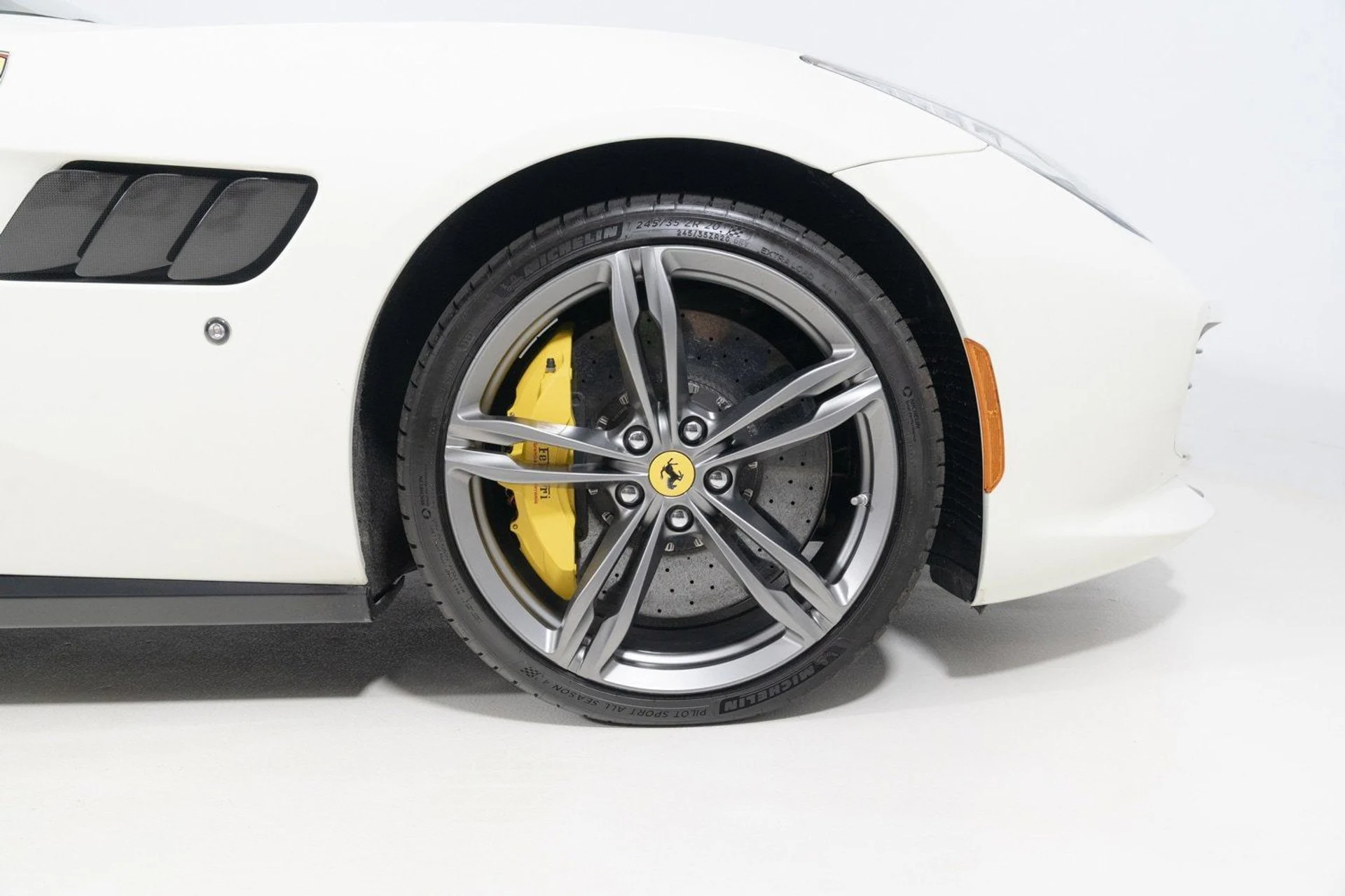 mph014_3930071258_ba40dbf5973f461d8b78432cef76f3d0_02cb7561ad