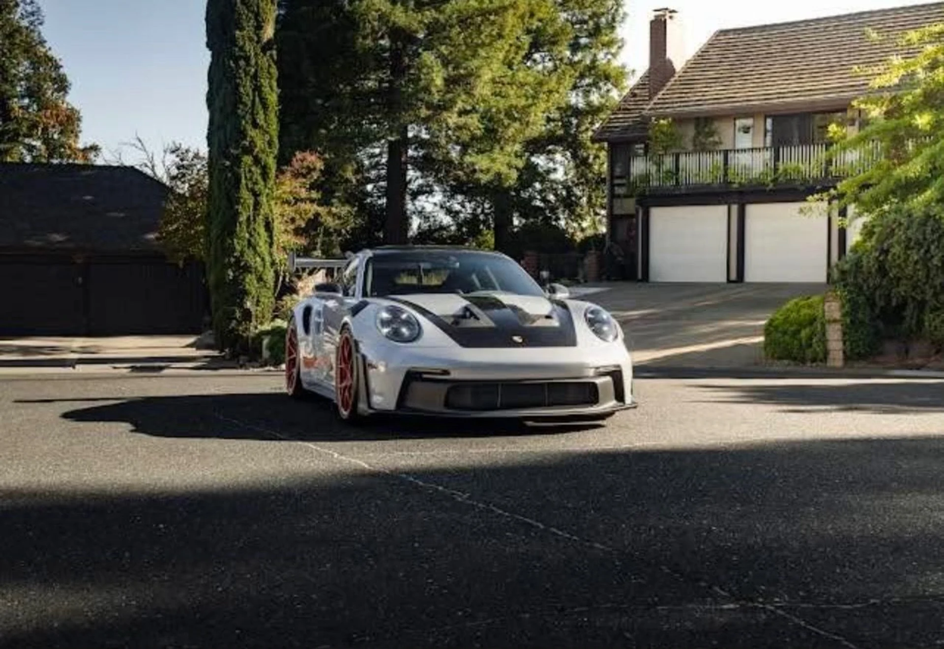 mph014_3934578687_Used_2025_Porsche_911_GT_3_RS_1756833102_1e130cf931