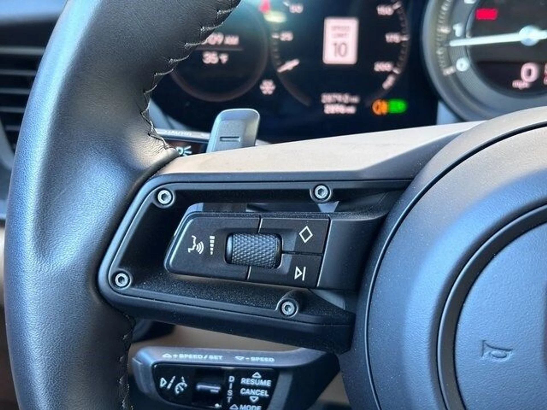 mph014_3938606373_724a5c729e591924d75152837339c224x_956ae1fc1b