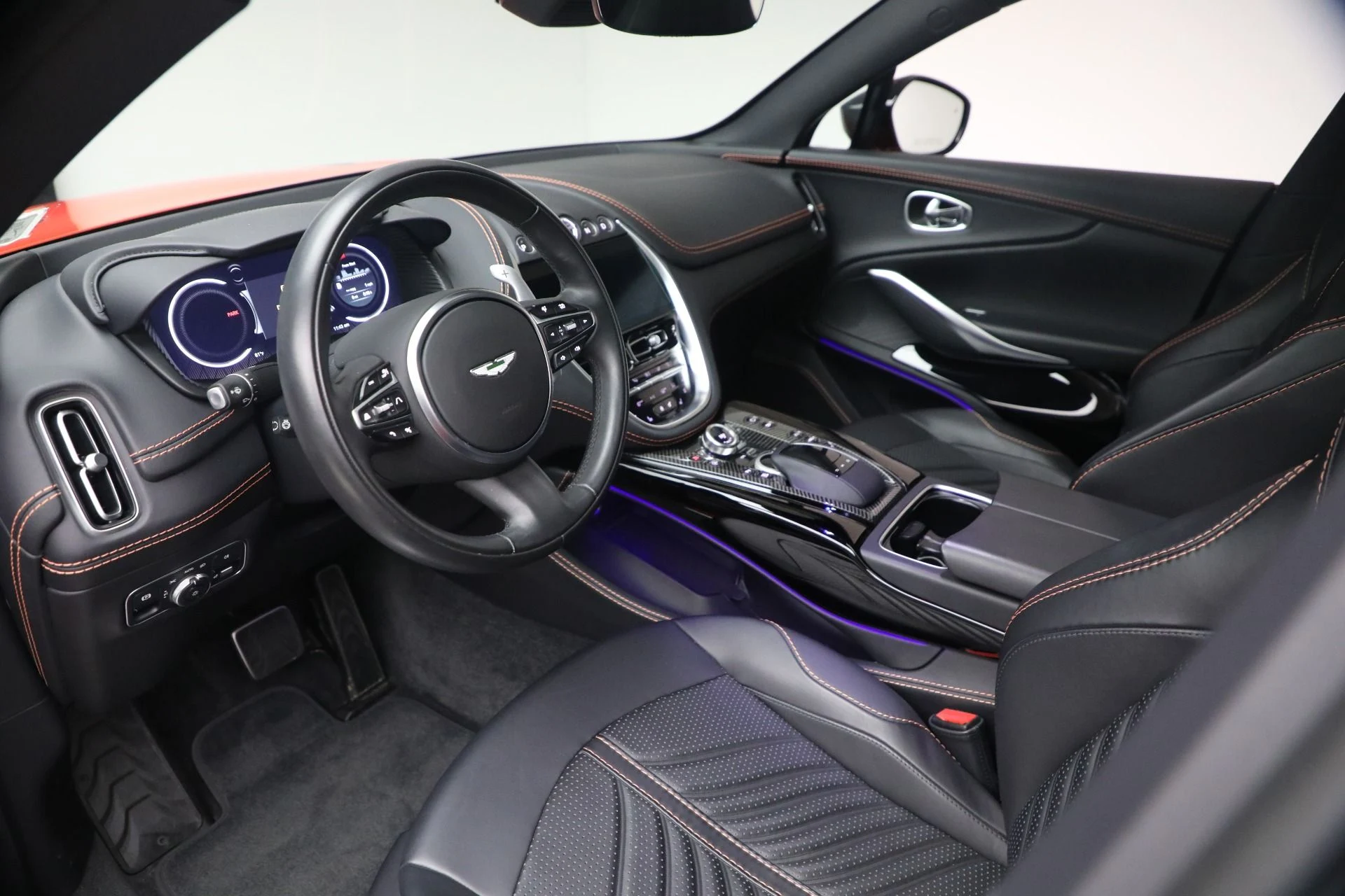 mph014_3939489491_Used_2023_Aston_Martin_DBX_707_1764179397_925f77e436