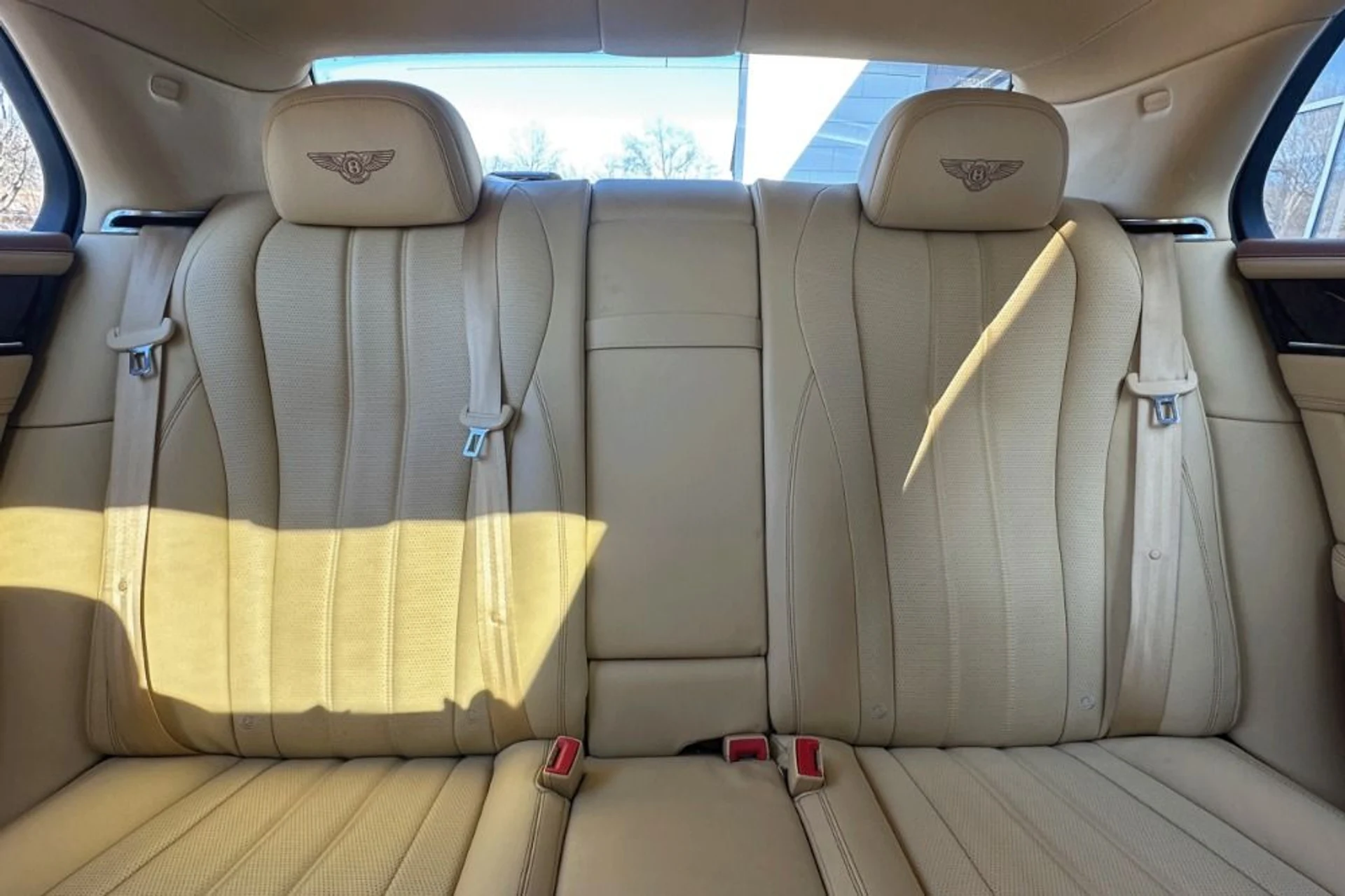 mph014_3951647816_Used_2014_Bentley_Flying_Spur_1773932155_007930258a