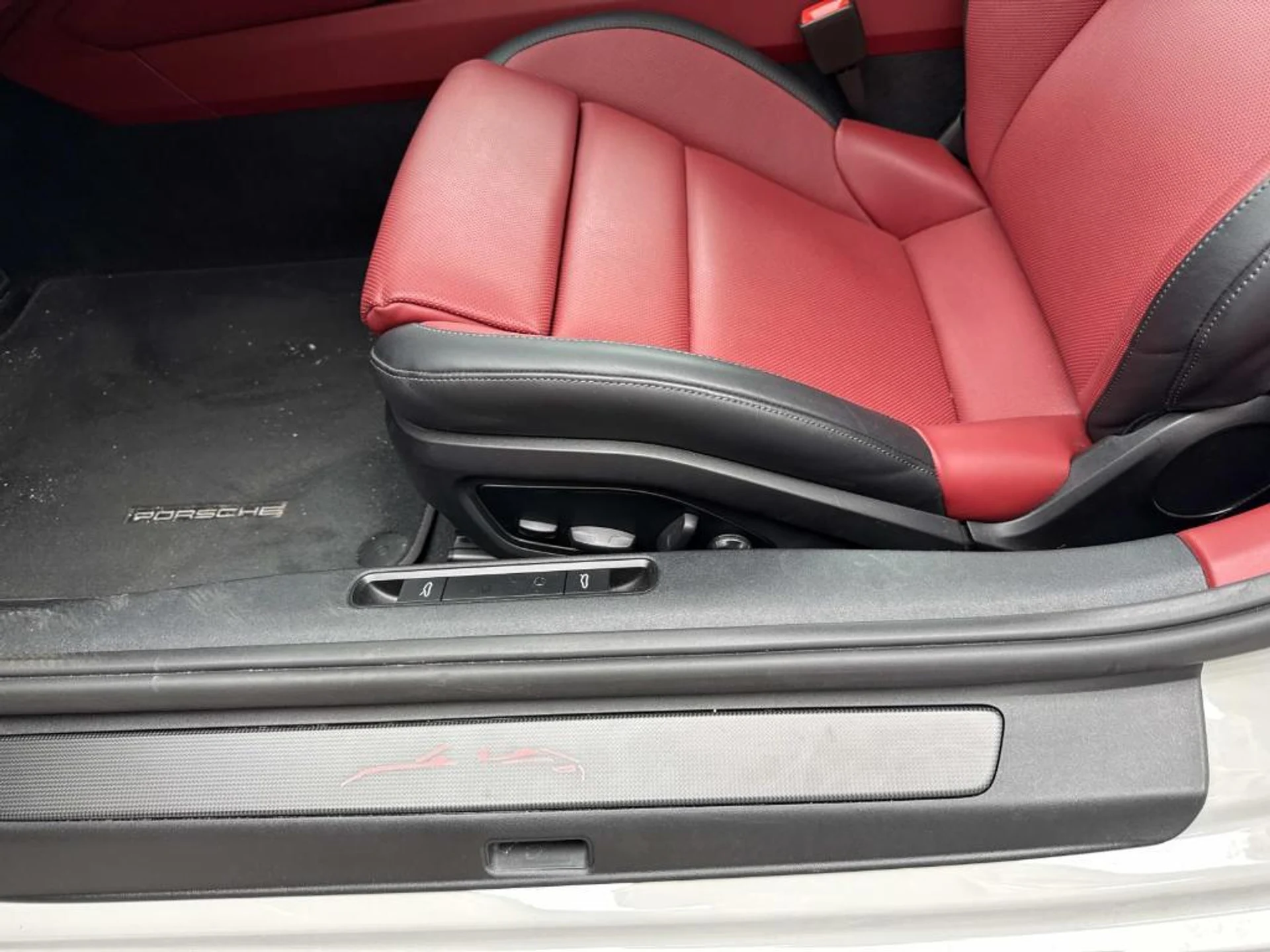 mph014_3952622860_Kw9_X2ld34d_REVX_Gq9mgjwm_Y617g_8e9eadfeb7