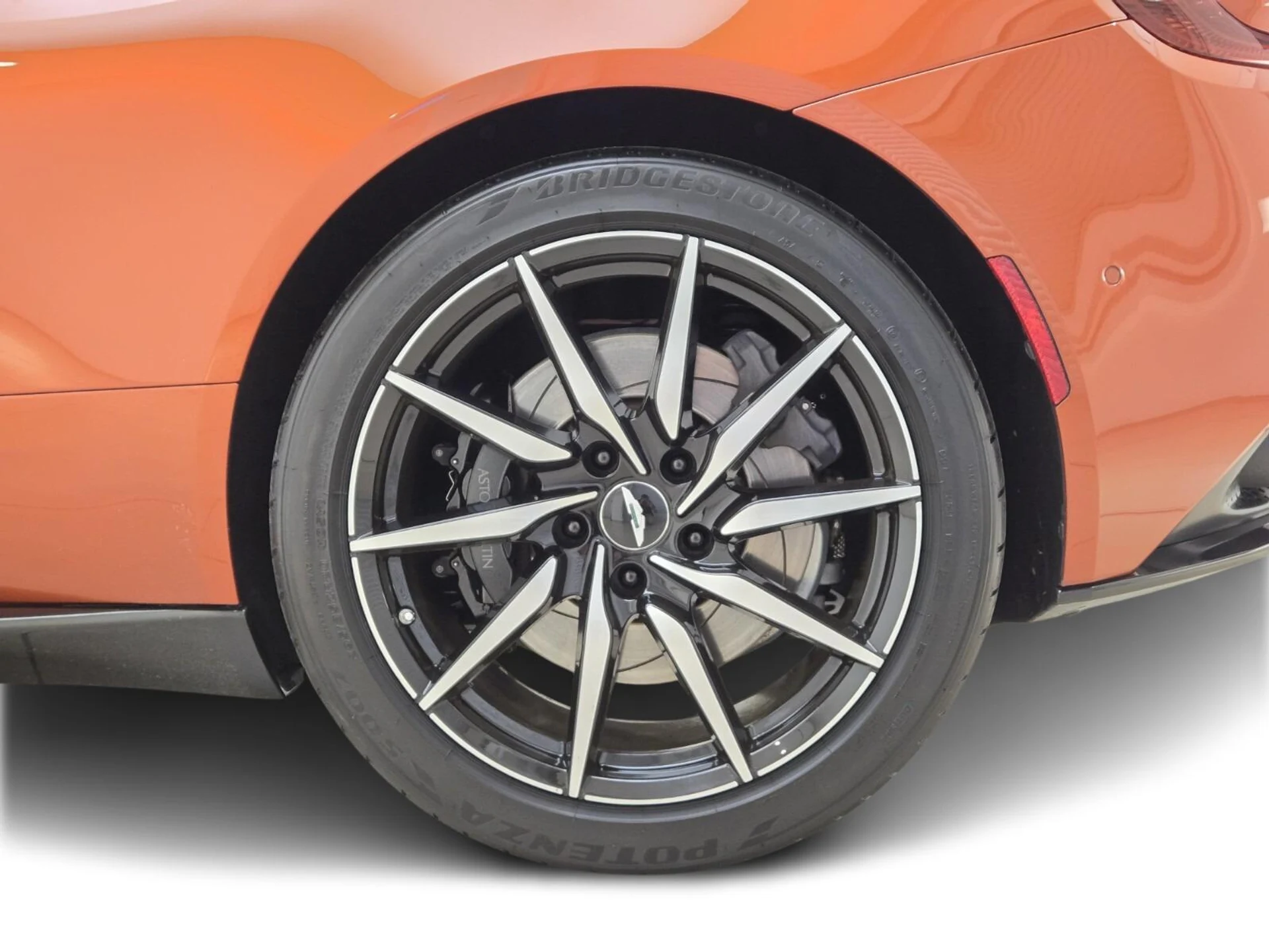 mph014_3953912815_Used_2017_Aston_Martin_DB_11_Launch_Edition_1765003830_b5faf79b98