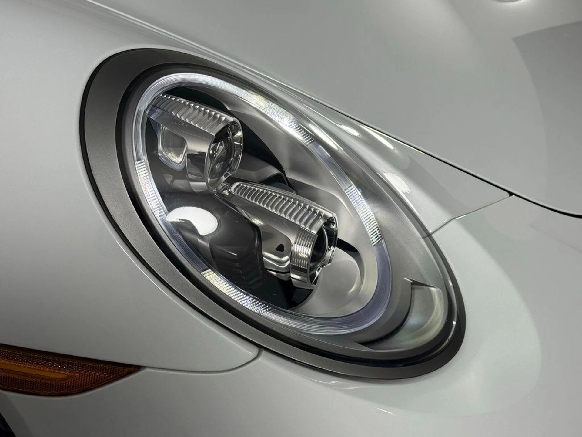 mph014_3954492088_Cs_Glt_F8_Ctnz_M_Bzu5_I28e72_OB_In0_ce9c1d425b