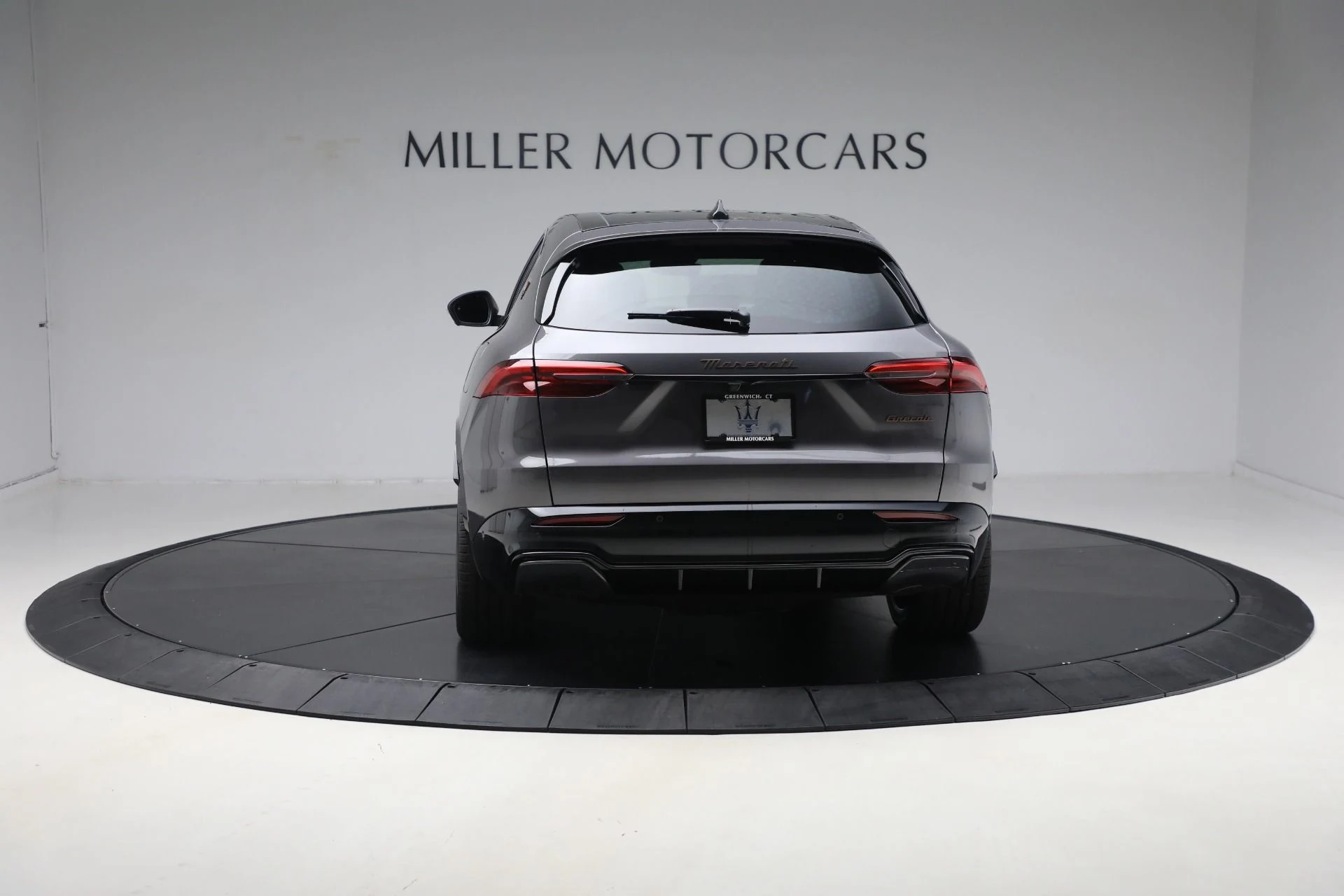 mph014_3955905817_New_2025_Maserati_Grecale_Folgore_7ca3c937b1