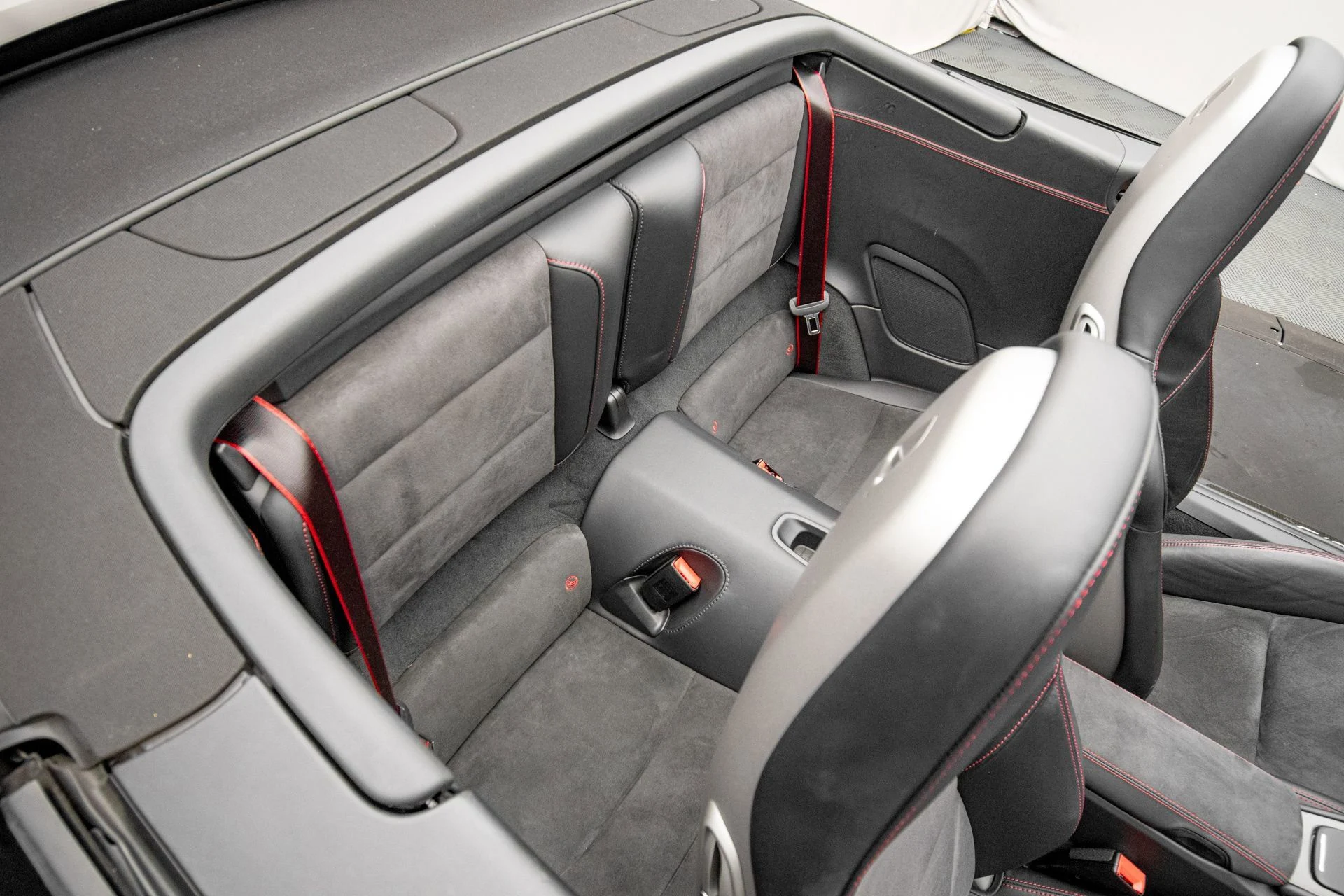 mph014_3956543182_2a78501cf4f14fc791ff8afd5529a67c_004dfd0db5