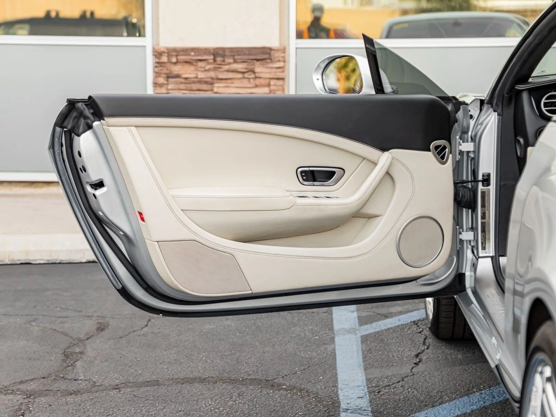 mph014_3968316407_15_aef19a5954