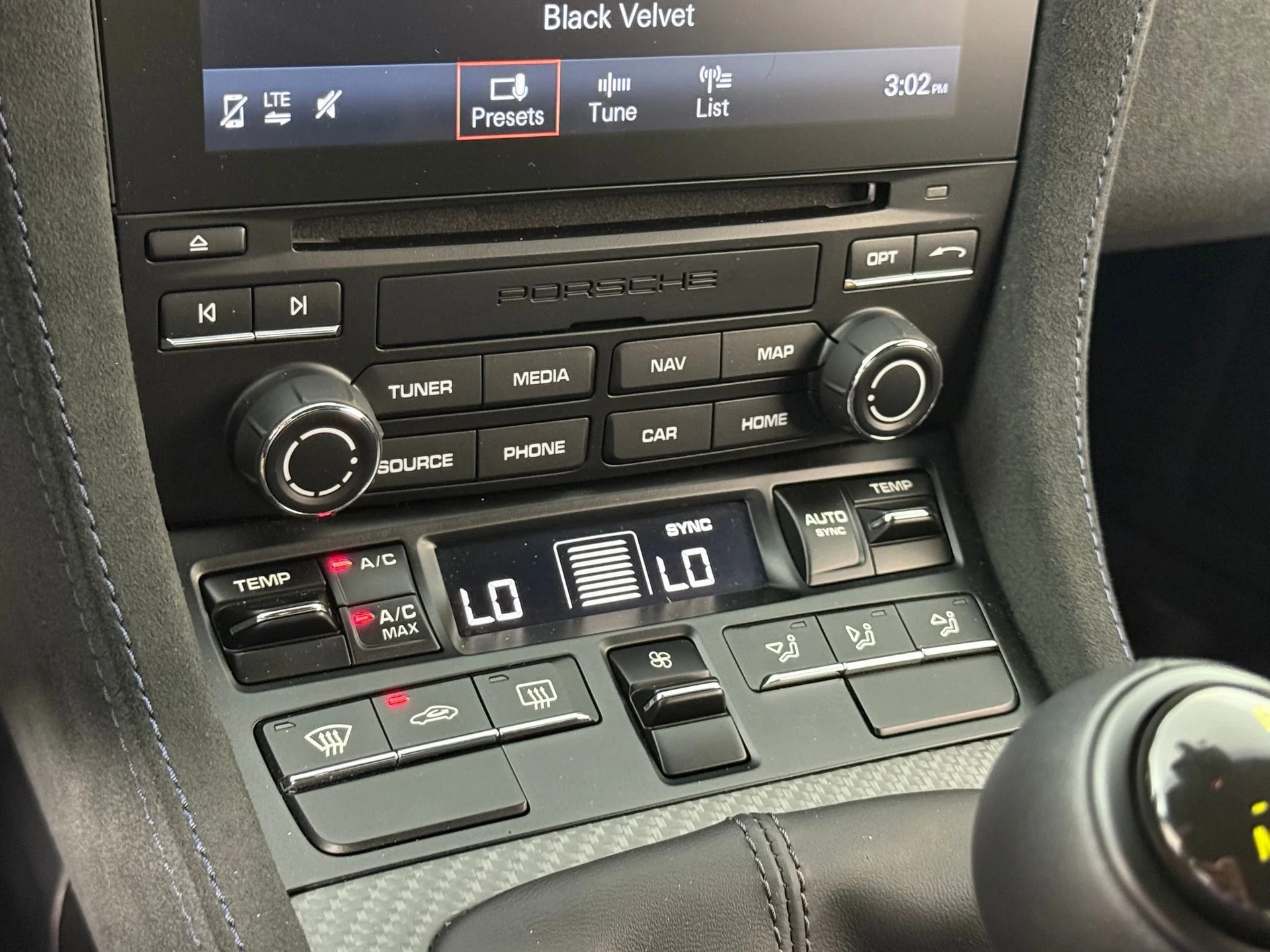 mph014_3973763297_bf5d4ef3674ecaaa40c0f06069daf74ax_560eae1984