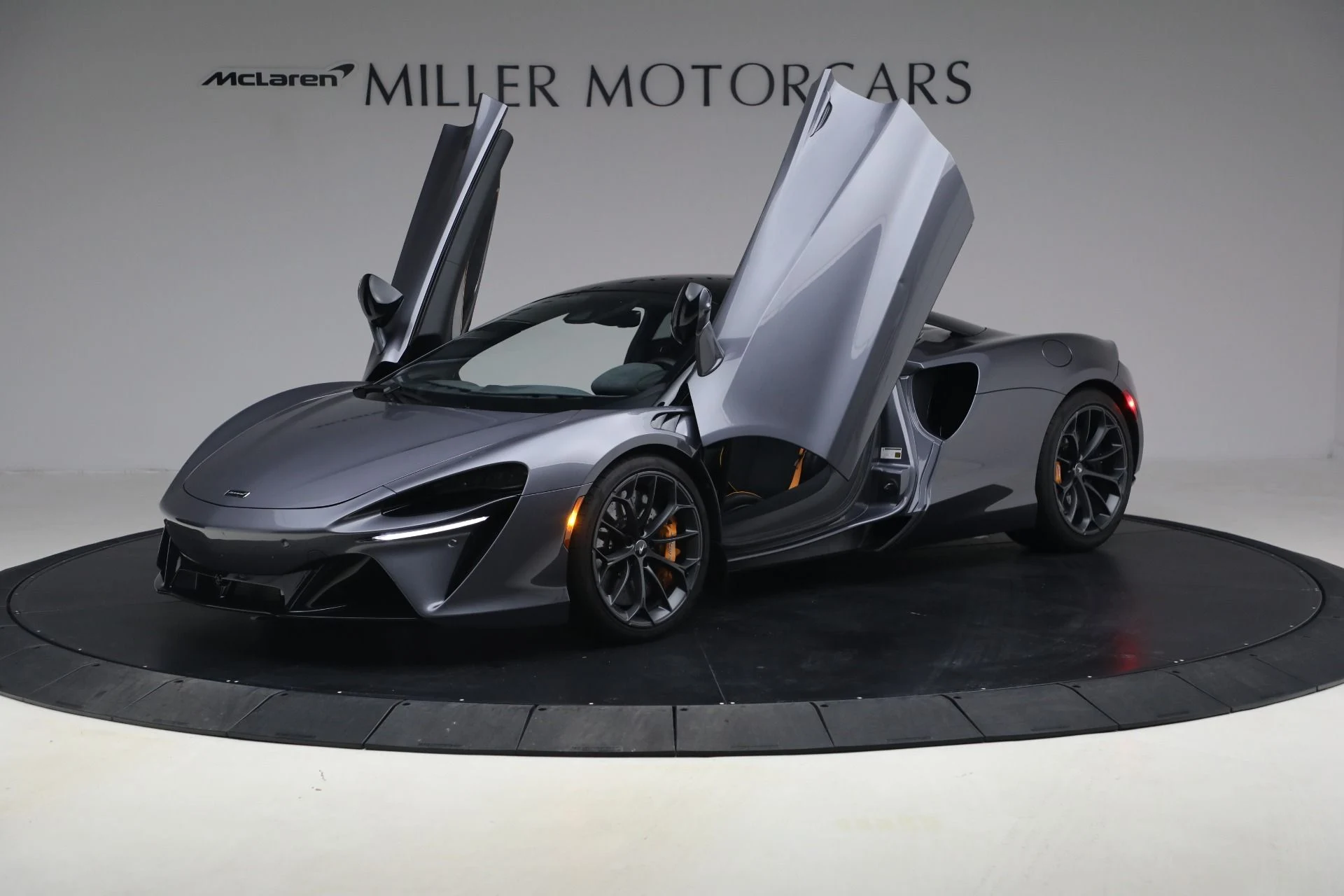 mph014_3975271914_Used_2024_Mc_Laren_Artura_Performance_c34fa4e093