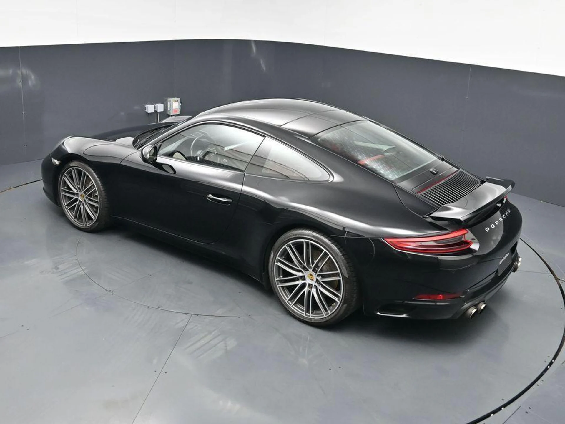 mph014_3981261670_d2_EES_14hm_Gy_Wbzkc_E0_Wai_7_CRDA_b7bae9632d