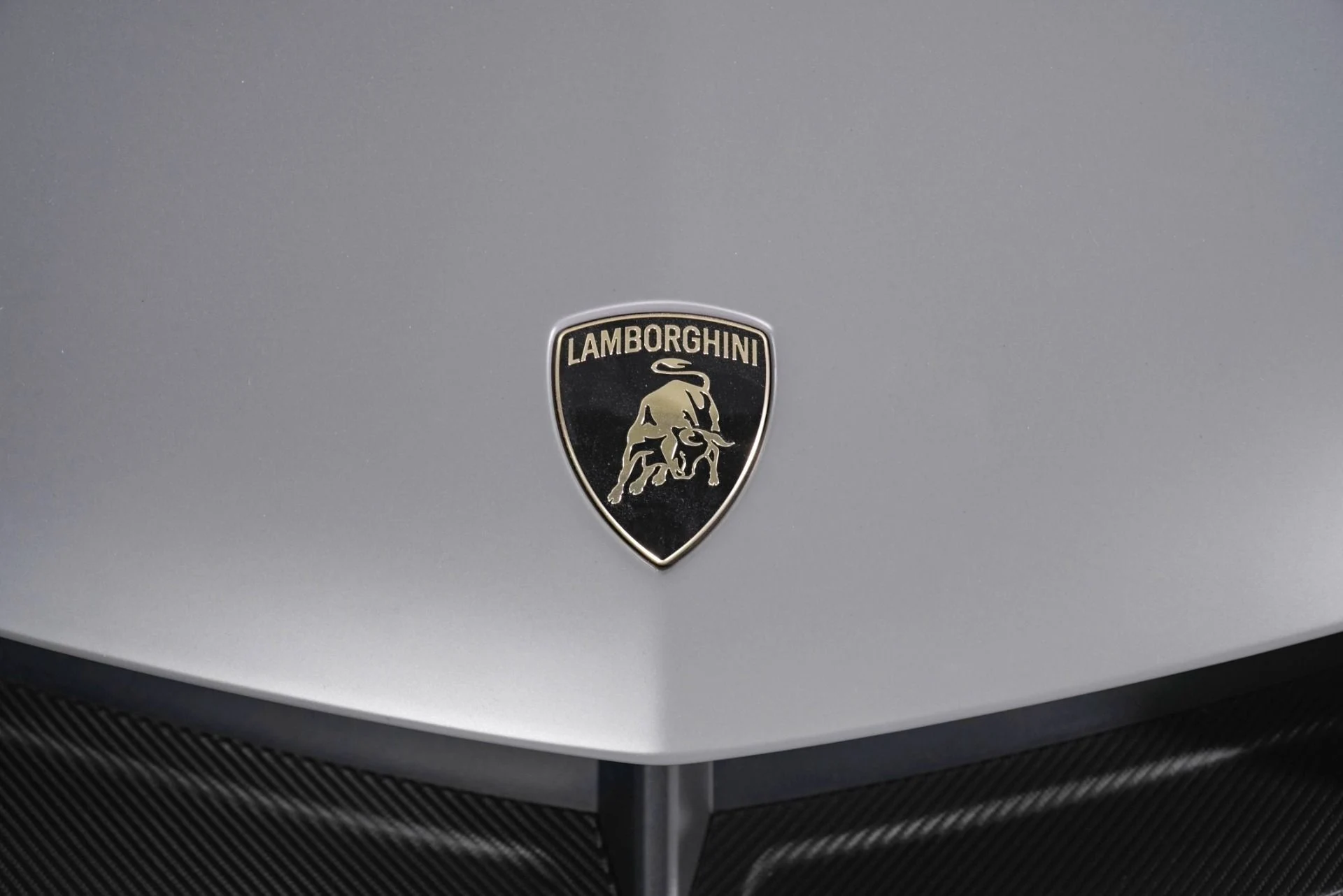 mph014_3984141369_New_2026_Lamborghini_Revuelto_Base_1785345857_e25be5e87a