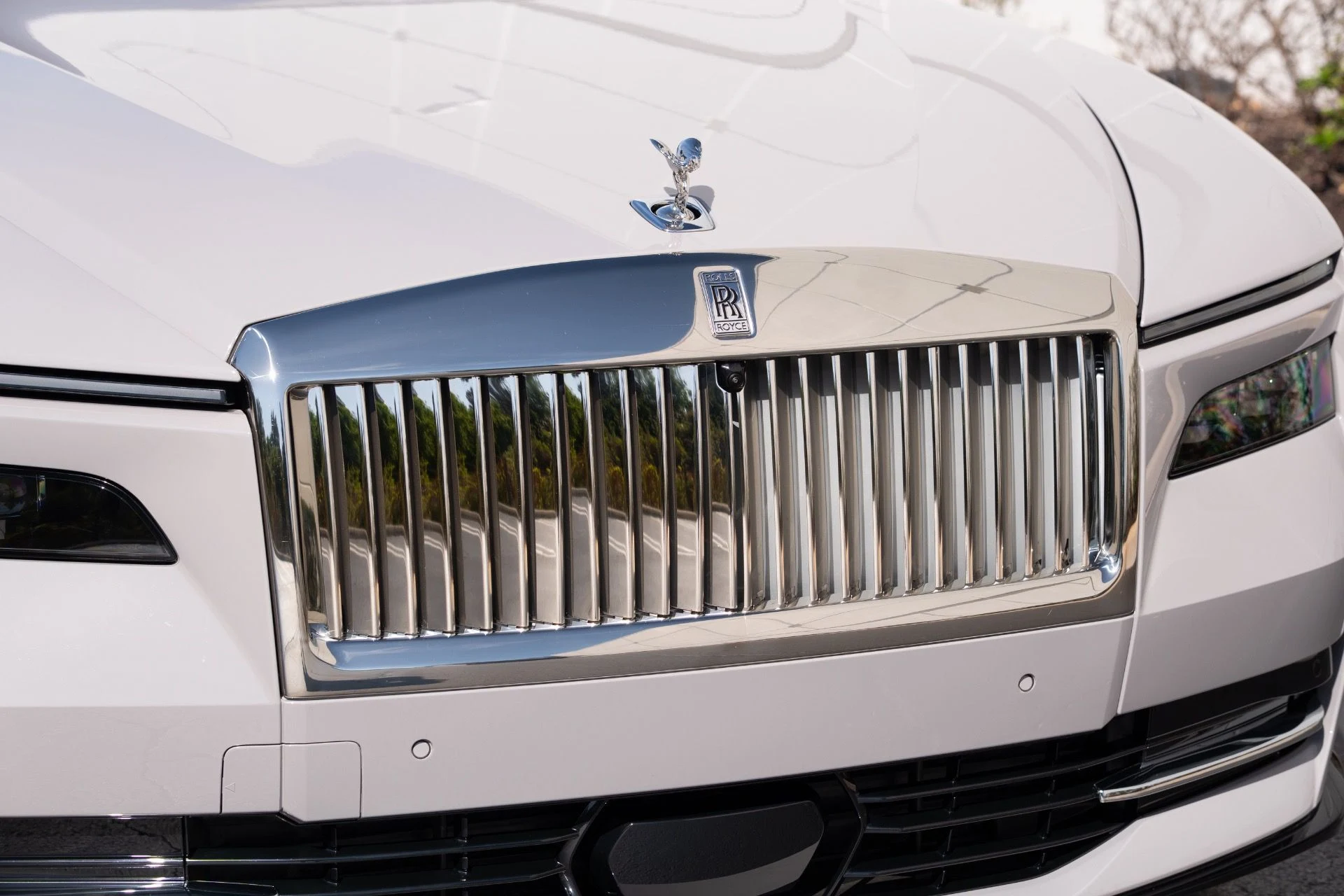 mph014_3985663574_Used_2024_Rolls_Royce_Spectre_1772250917_5fff02891a