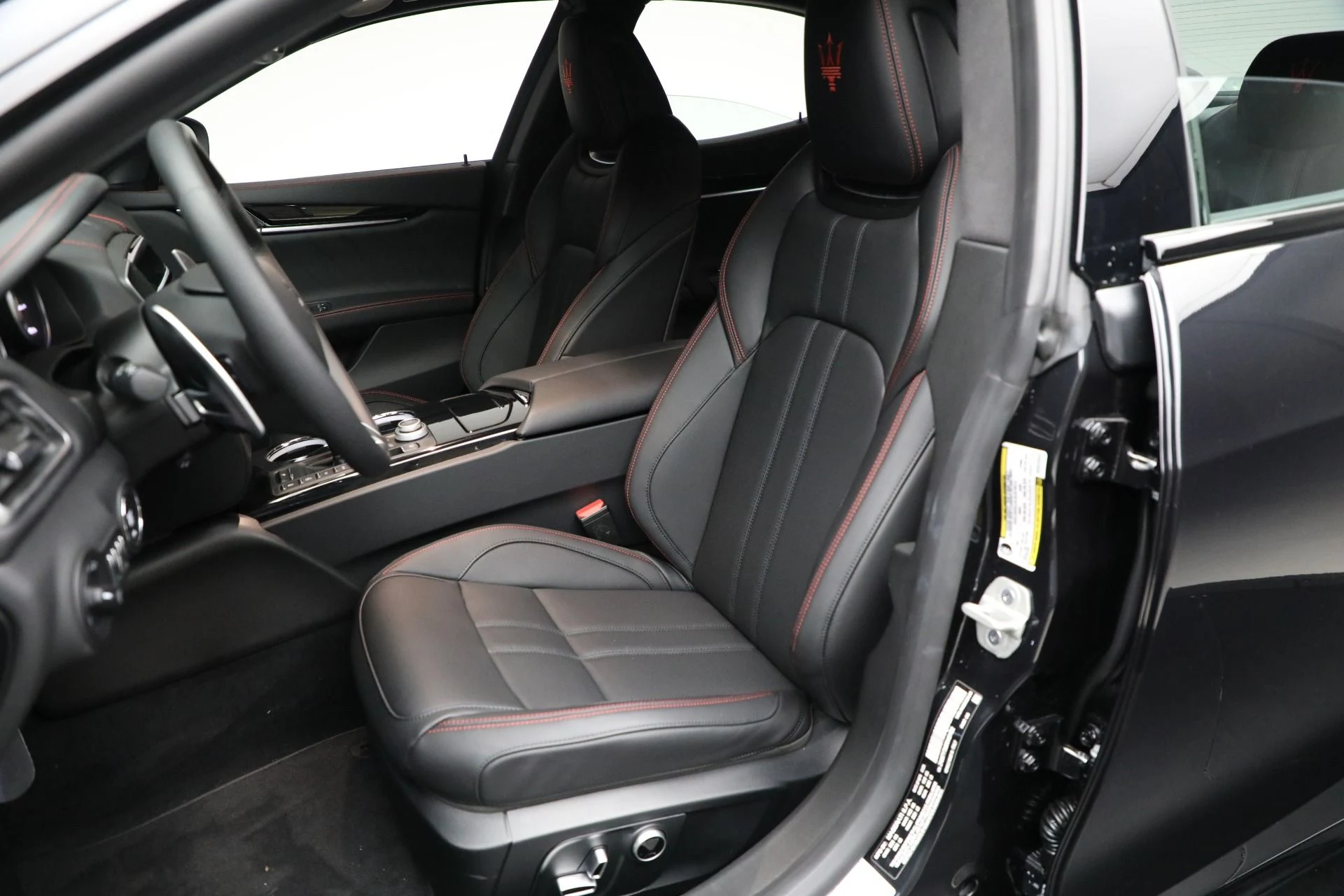 mph014_3992925815_New_2024_Maserati_Ghibli_Modena_Ultima_Q4_288add63b7