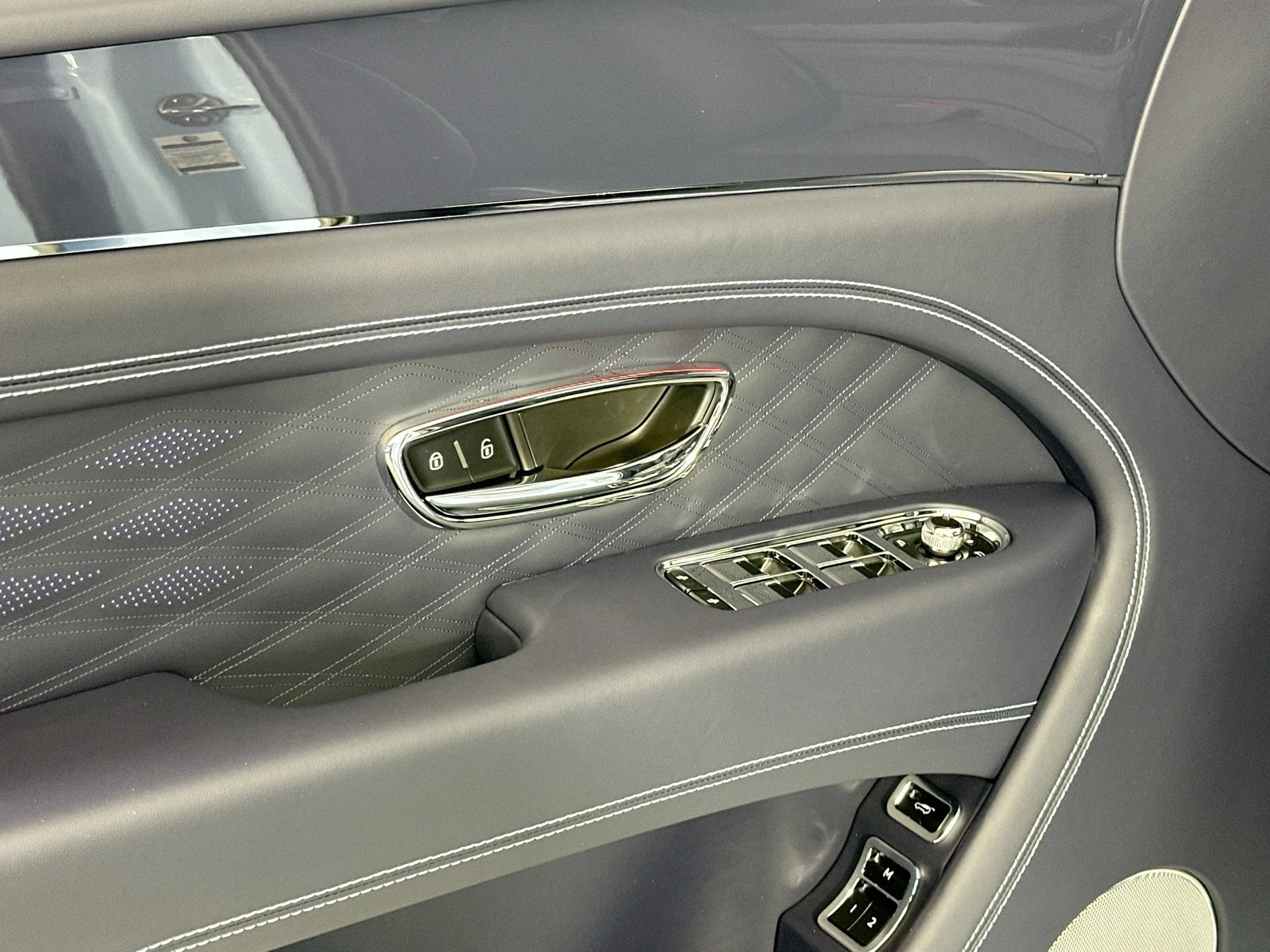 mph014_3997447716_15_3a06cb4532