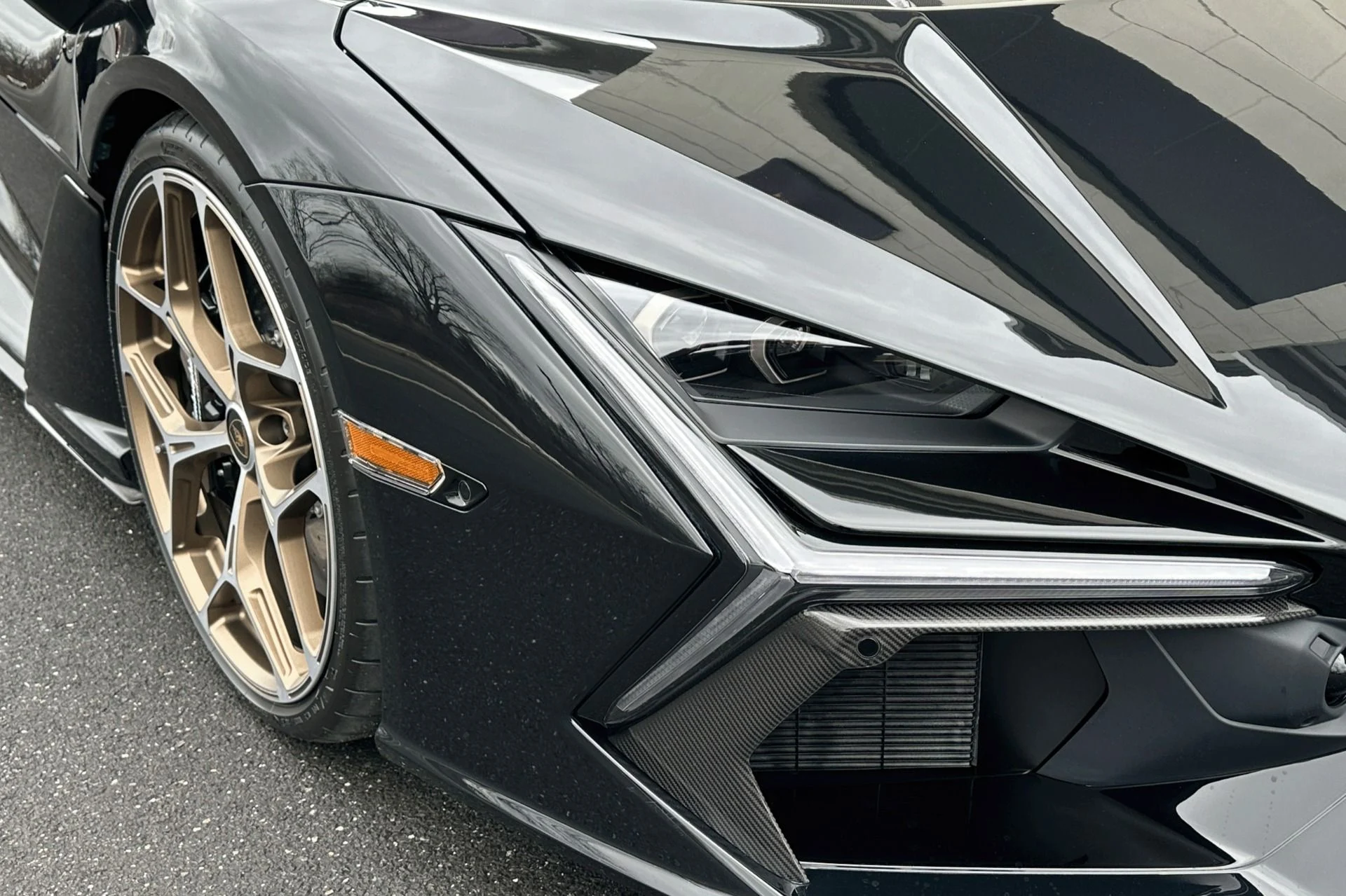 mph014_4001945221_New_2026_Lamborghini_Revuelto_1768579340_0d4fd779a9