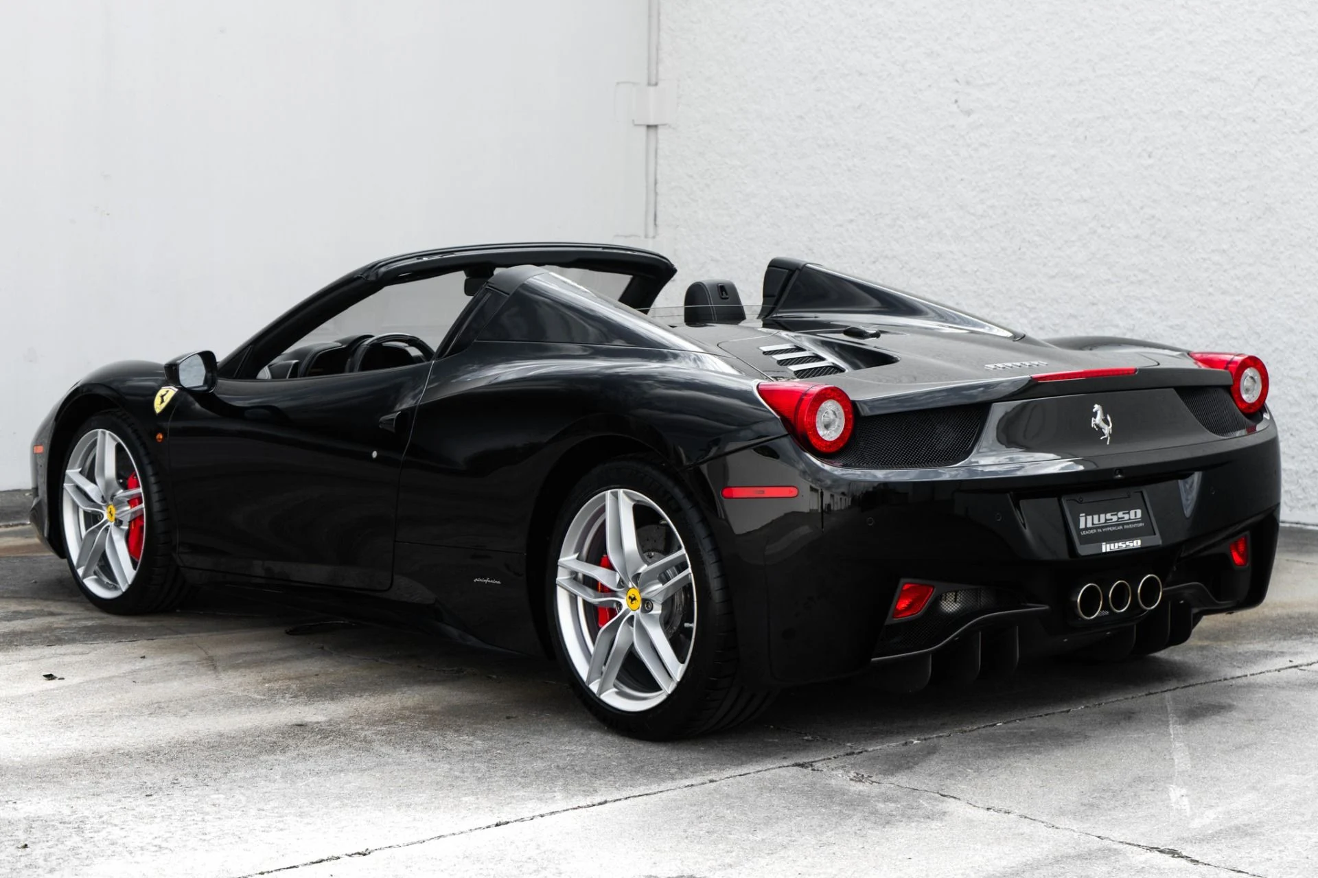 mph014_4004500066_Used_2013_Ferrari_458_Spider_1774392856_28246d80f3