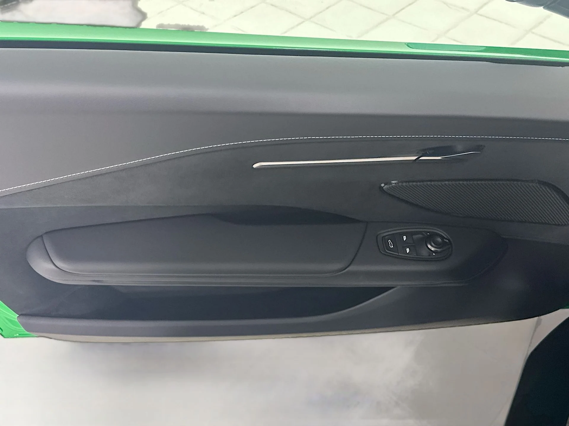 mph014_4010279596_b61f326b2c61a0ce87c55c44c20626d3x_77ef087370