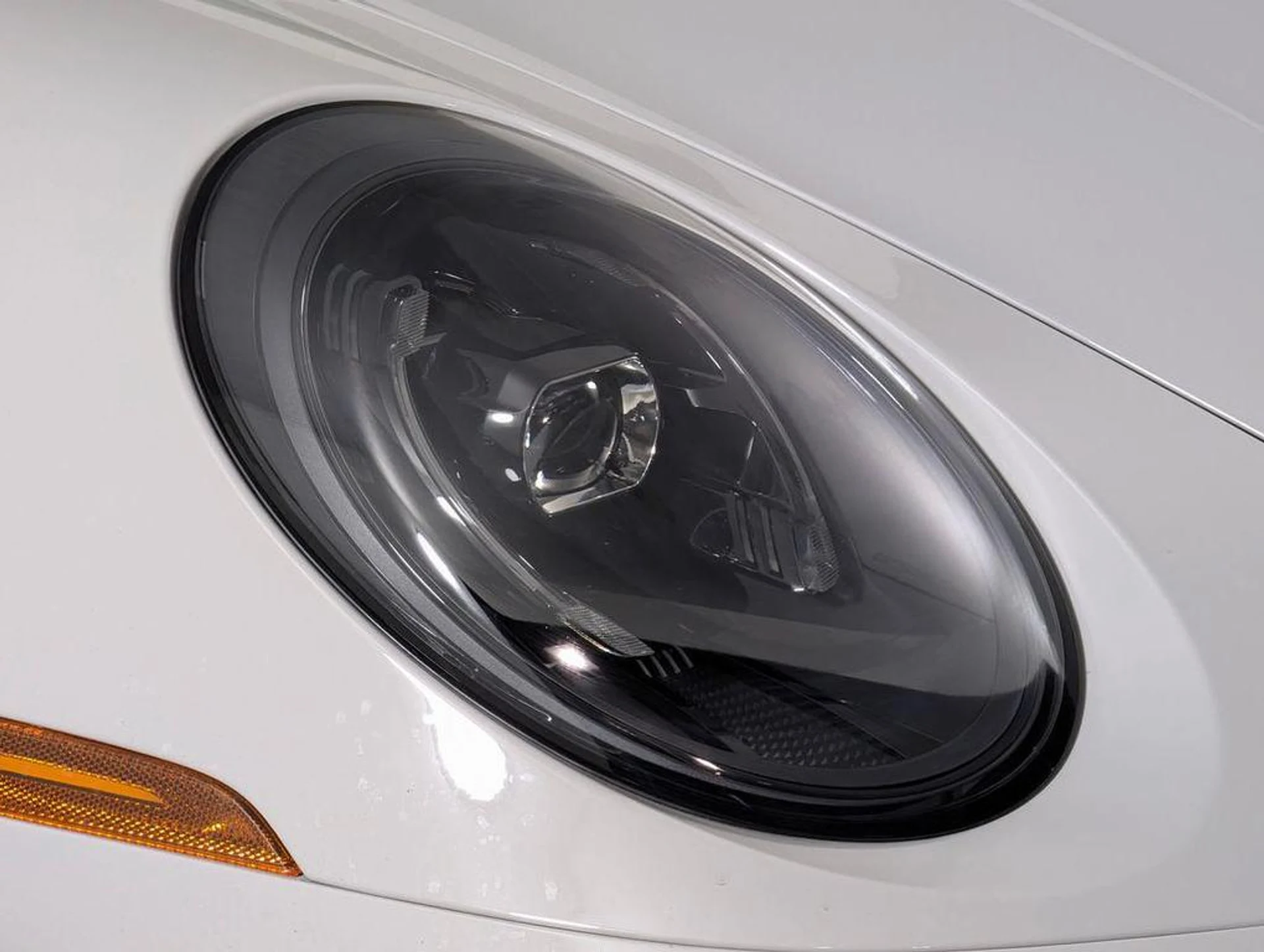 mph014_4011474098_Mg_p_Am3xq_w4_K_sc0_V_Ld_Xmx2_E0_U_d5d749efa5