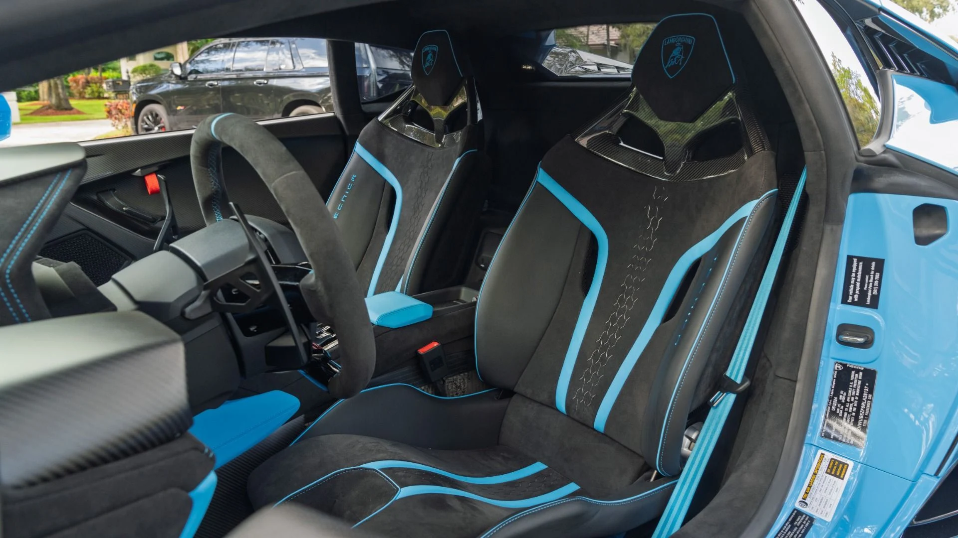 mph014_4014480676_Used_2024_Lamborghini_Huracan_Tecnica_1759426559_2ba77ebd71