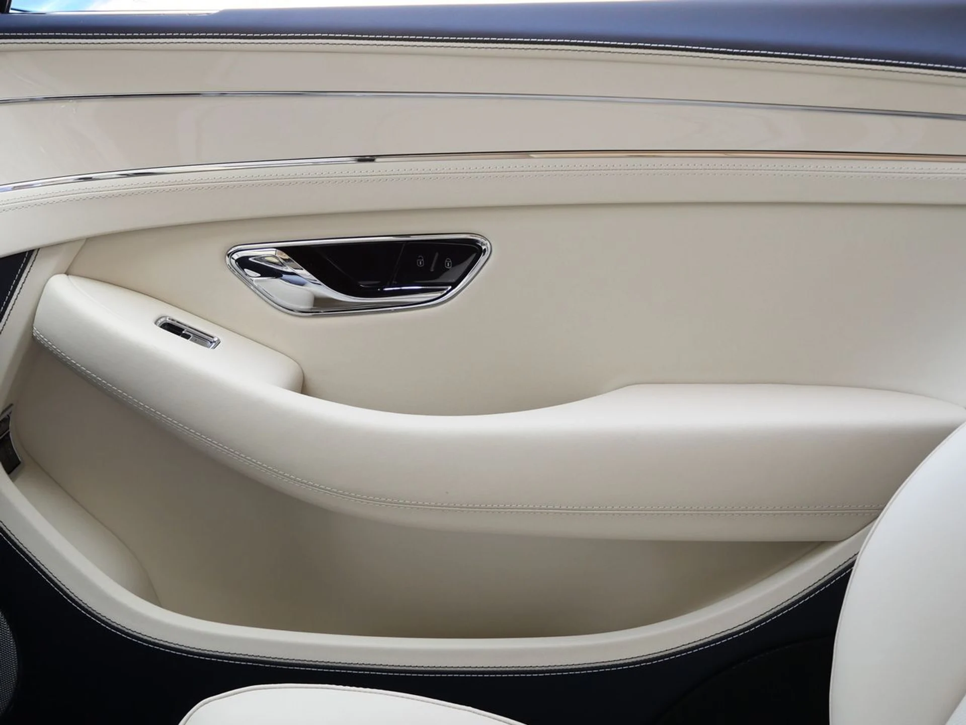 mph014_4017666650_1f0586944ac7906edd39ed78a4ac4a9bx_58bfc0d68a