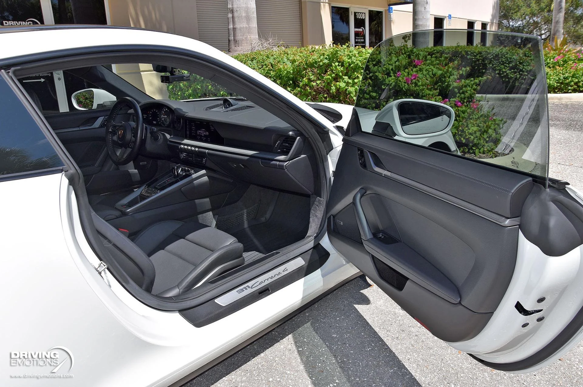 mph014_4025463261_865_p15_l_2488416cf6