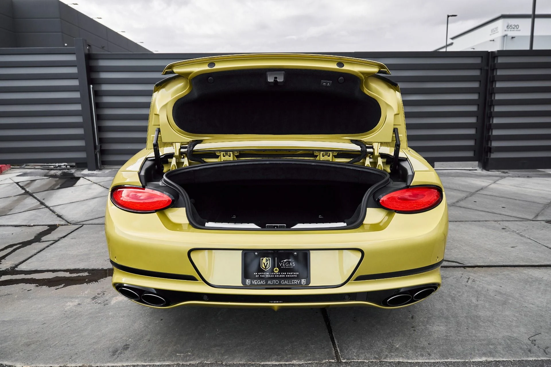 mph014_4026798358_Used_2022_Bentley_Continental_GT_V8_1766800336_62f3b78bfa