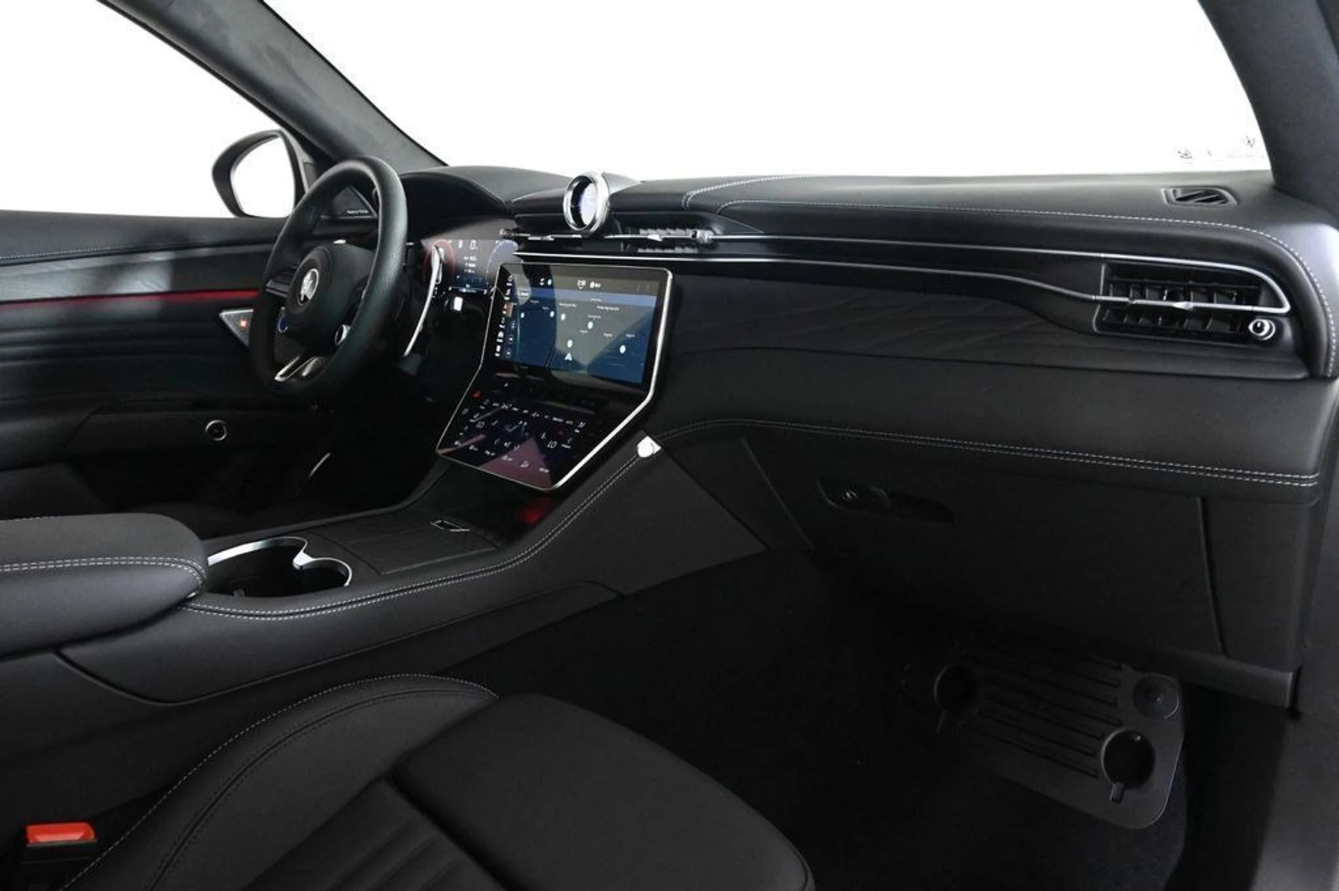 mph014_4027102182_new_2025_maserati_grecale_modenaawd_11350_22975684_14_1024_9ec1ae1ef8