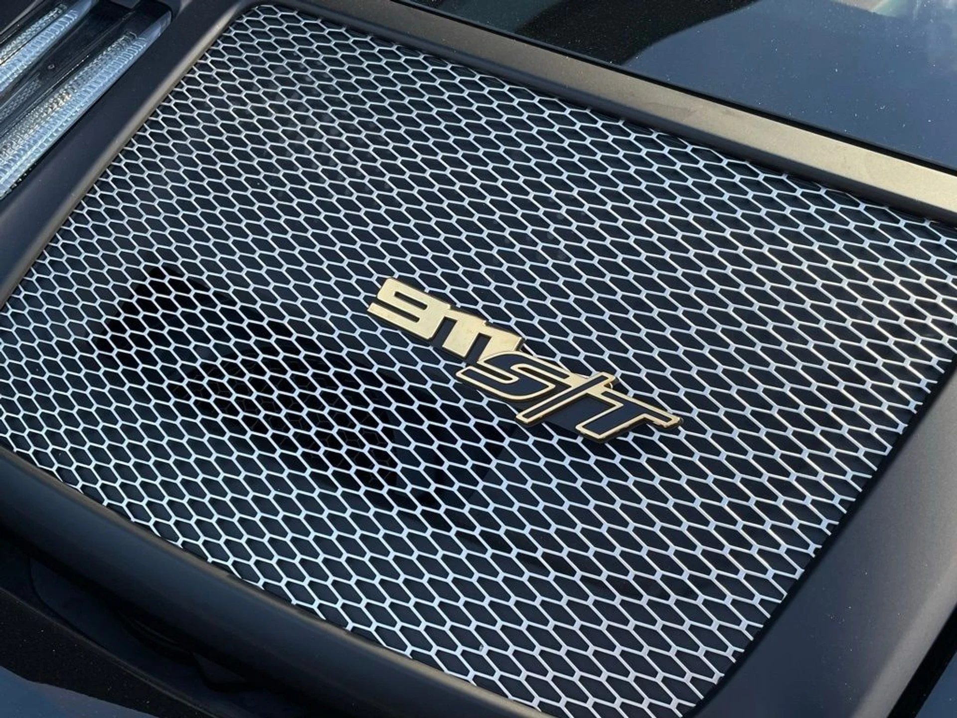 mph014_4027992778_4b491b9ad9133b97c90d3637e018ee06x_24b4190925