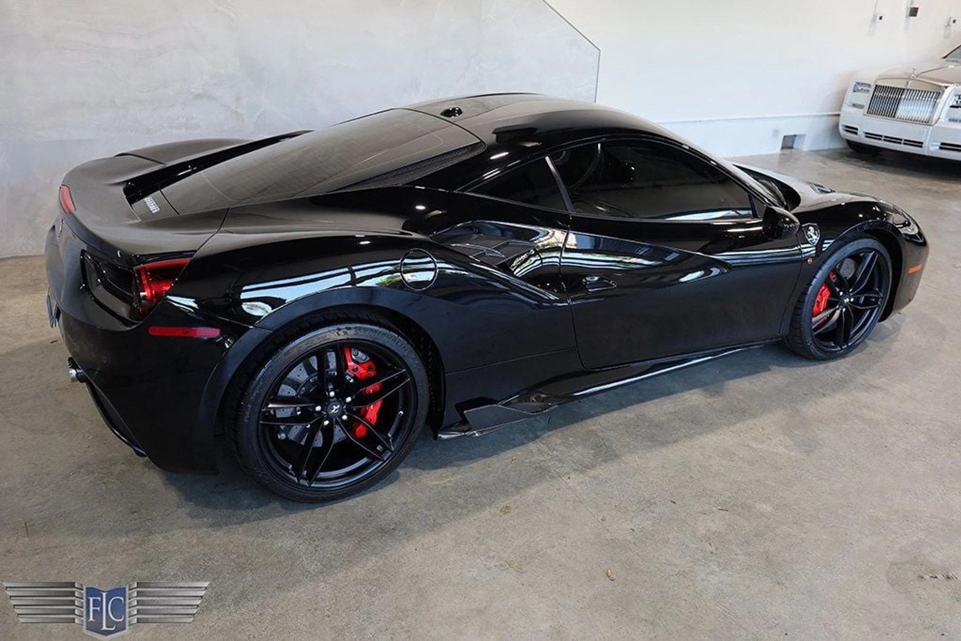 mph014_4033707351_used_2019_ferrari_488_gtb_coupe_9689_22945041_15_1024_9b2c04e40c