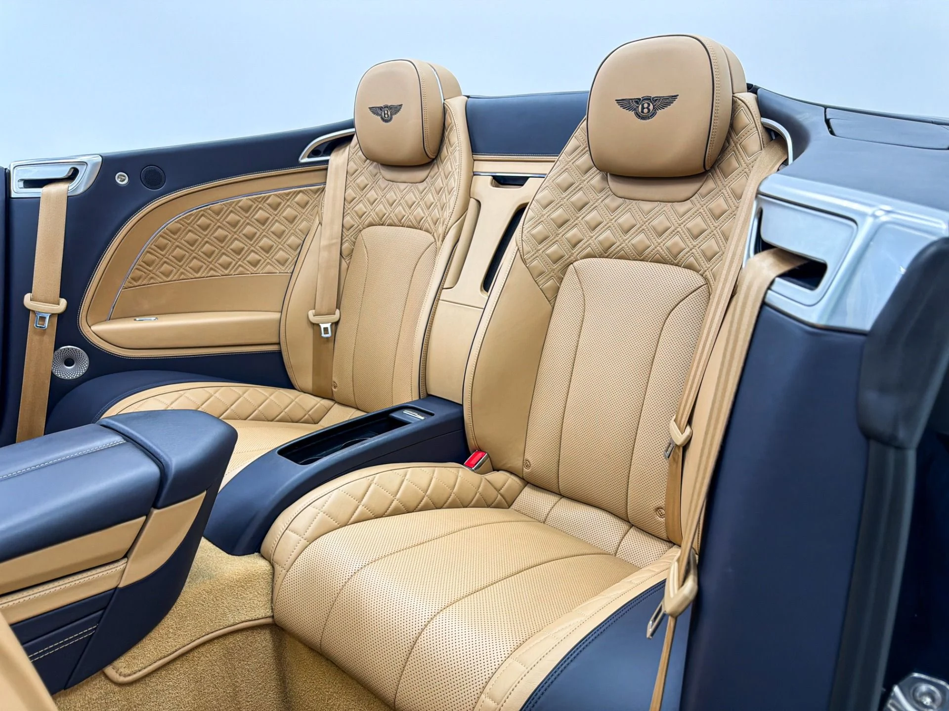 mph014_4035554632_Used_2021_Bentley_Continental_GTC_V8_Mulliner_Driving_Specification_Touring_Specification_1781894141_0acd8d25dc