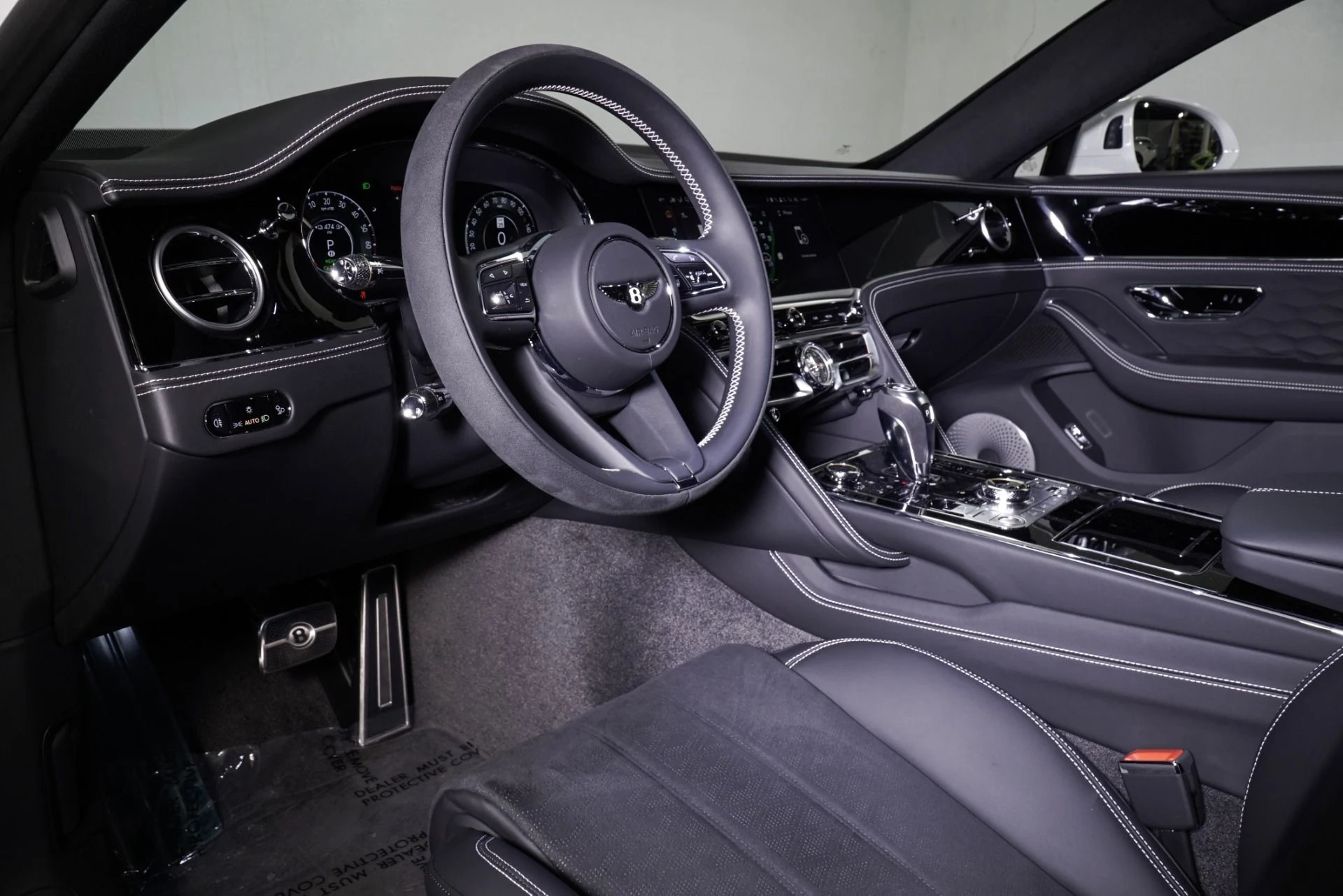 mph014_4040971656_New_2026_Bentley_Flying_Spur_Speed_1762586392_ea4cf0f5d6