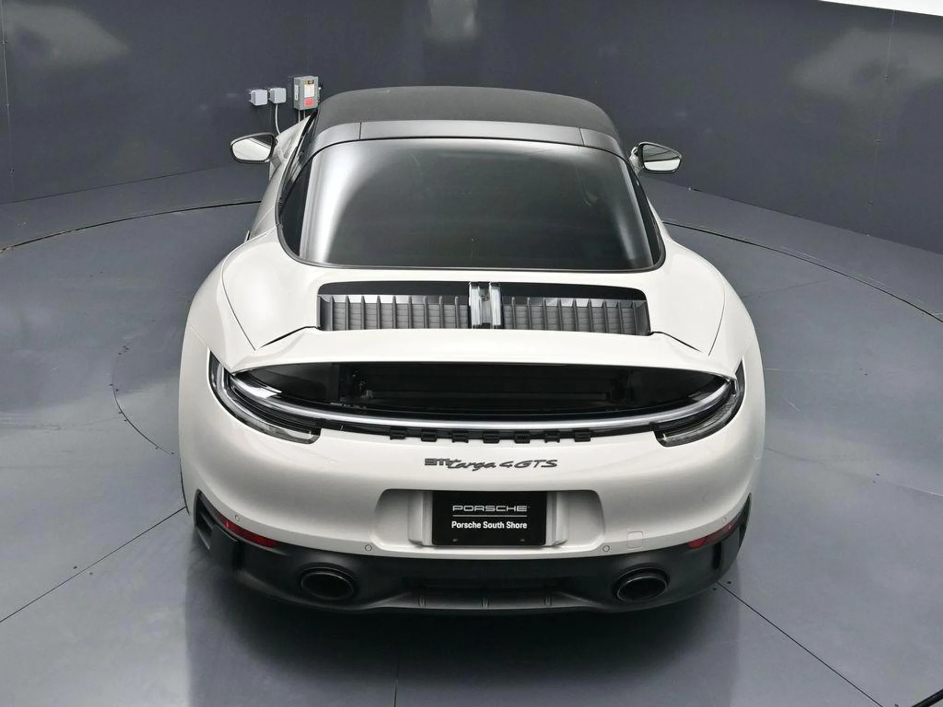 mph014_404286048_je_OHH_8_Dybn_K_Cvpj29_G_Bg_C_Ns77_WI_c584e8df19