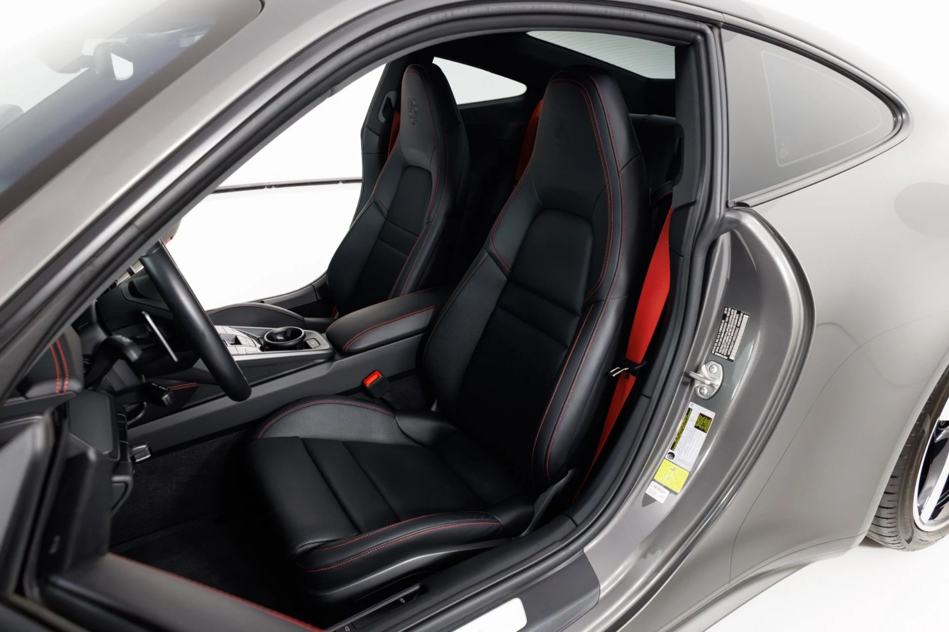 mph014_404567905_Used_2024_Porsche_911_Carrera_4_S_1773868754_7cf5810f7c