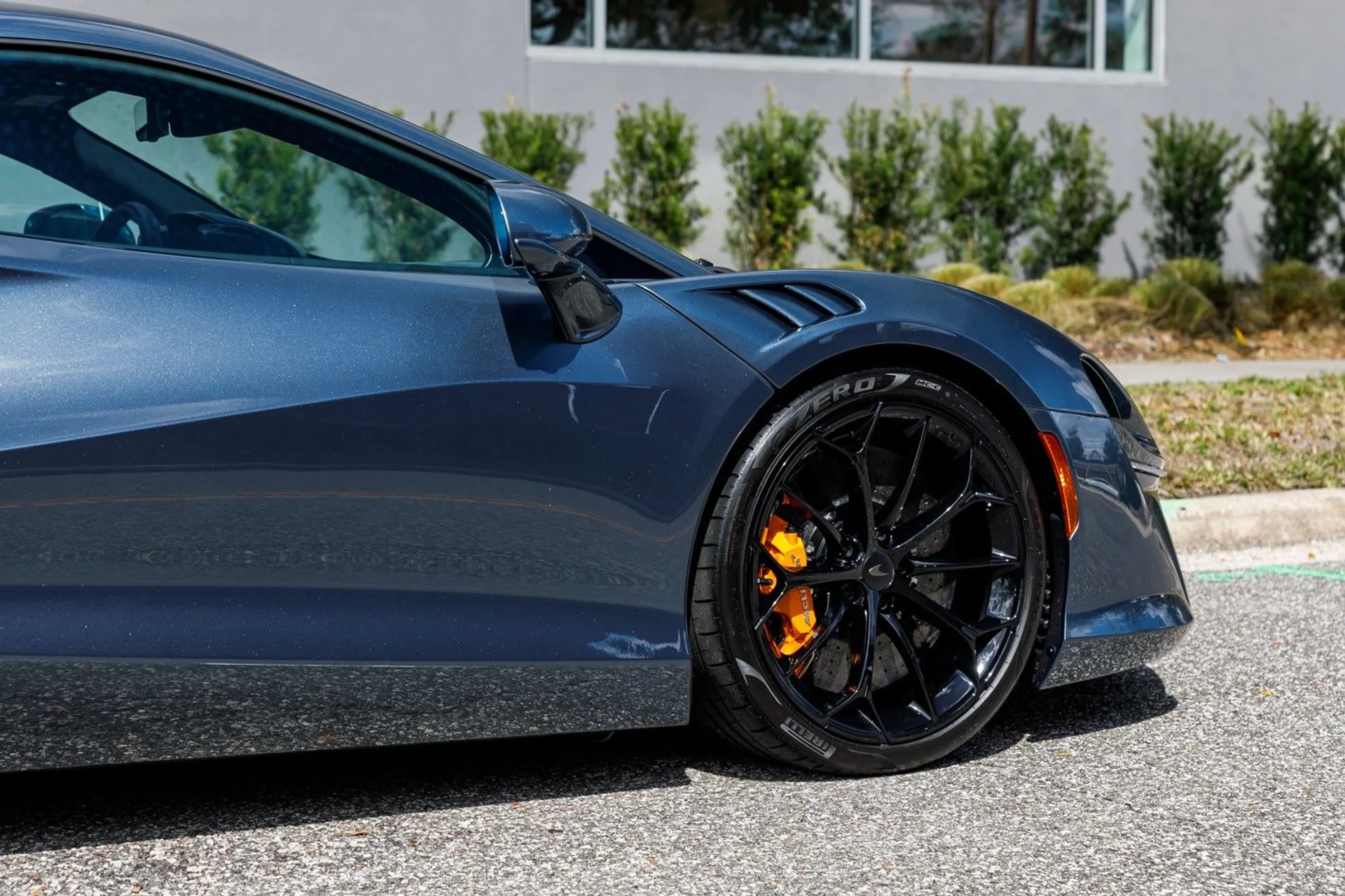 mph014_4052887170_658_p15_l_b8a90cab86